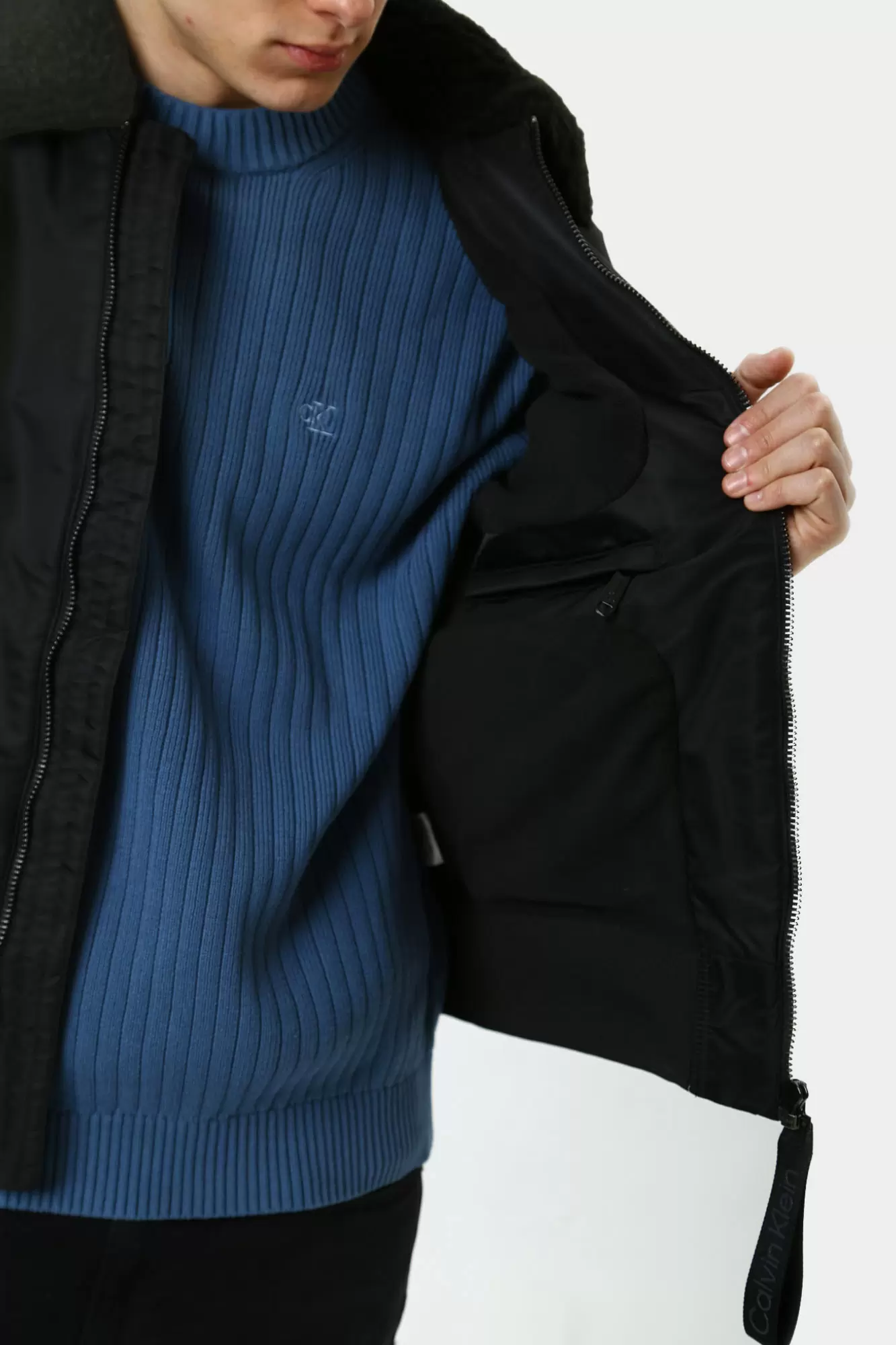 J30J326108 Бомбер Calvin Klein Jeans Черный