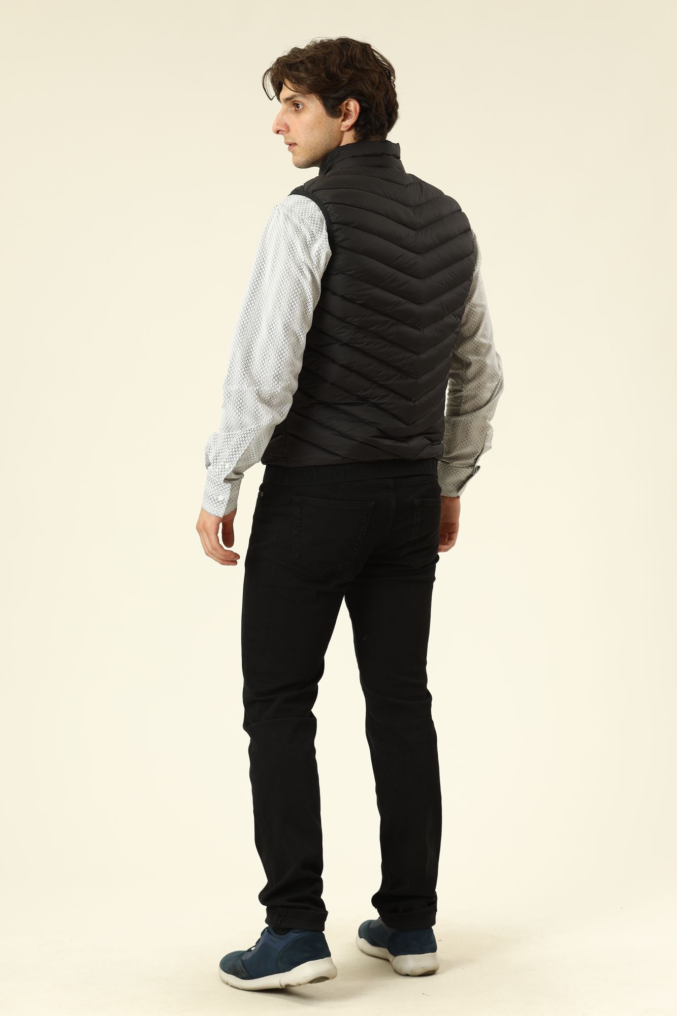 8NZQ52_ZNW3Z Жилет пуховый Armani Exchange Черный