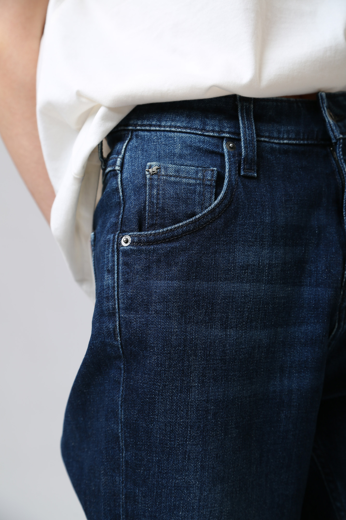 1010034-5000 джинсы moms mustang