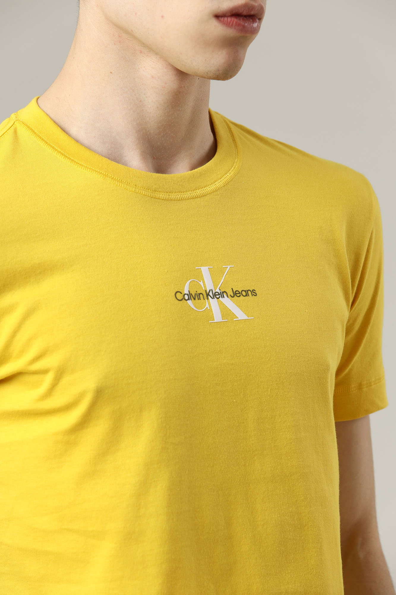 J30J319877 Футболка Calvin Klein Jeans Желтый