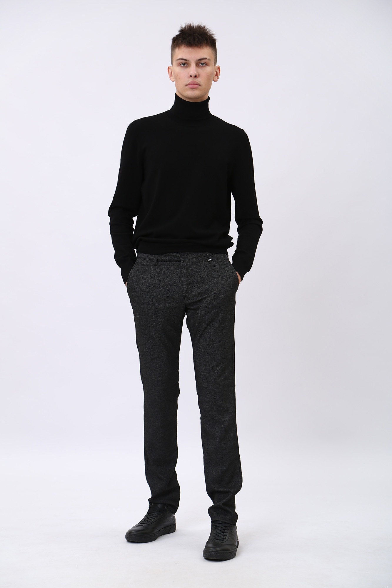 524816_255836 Брюки чиносы Karl Lagerfeld Черный