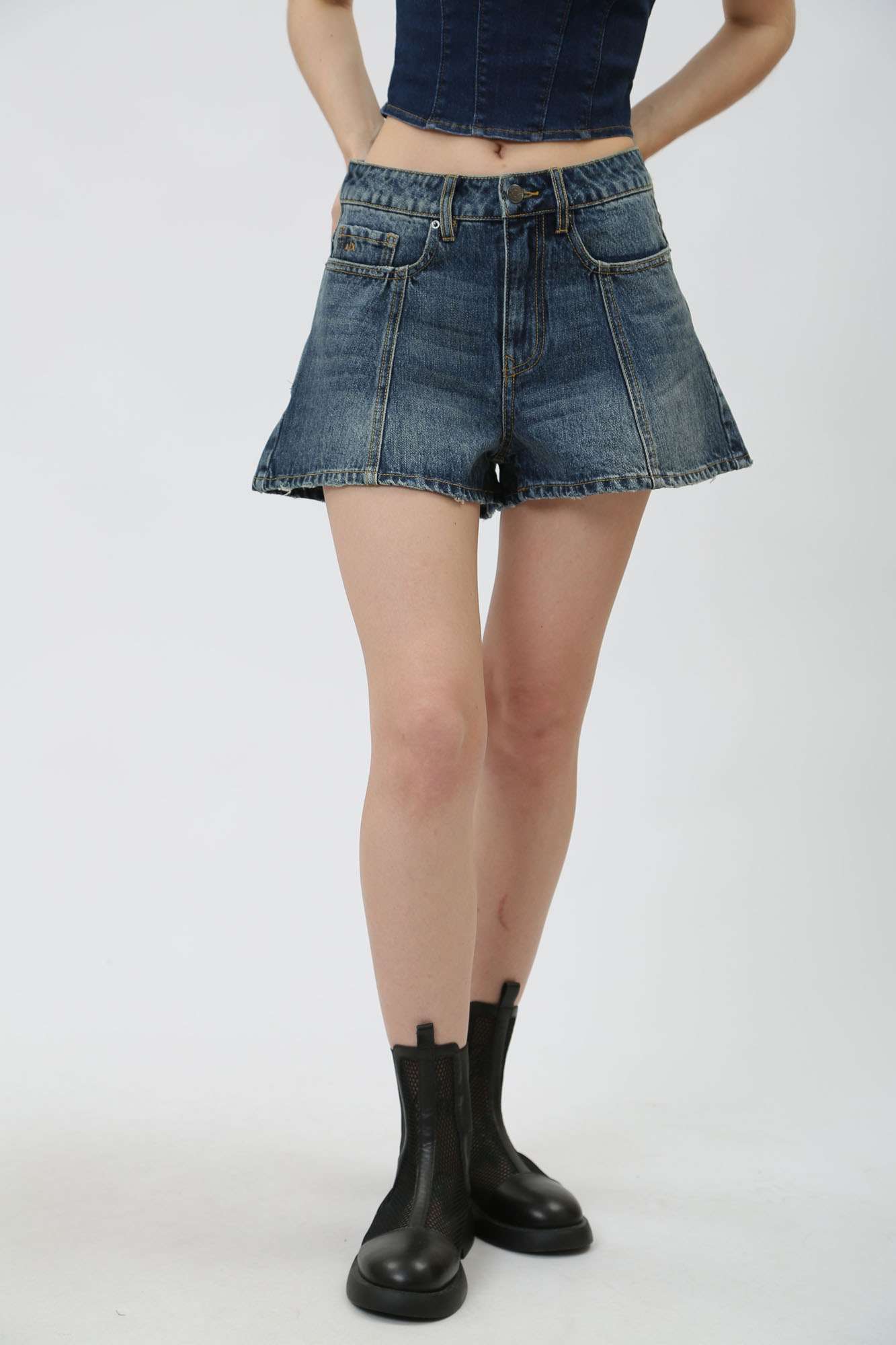 3DYJ77_Y15DZ шорты джинсовые armani exchange