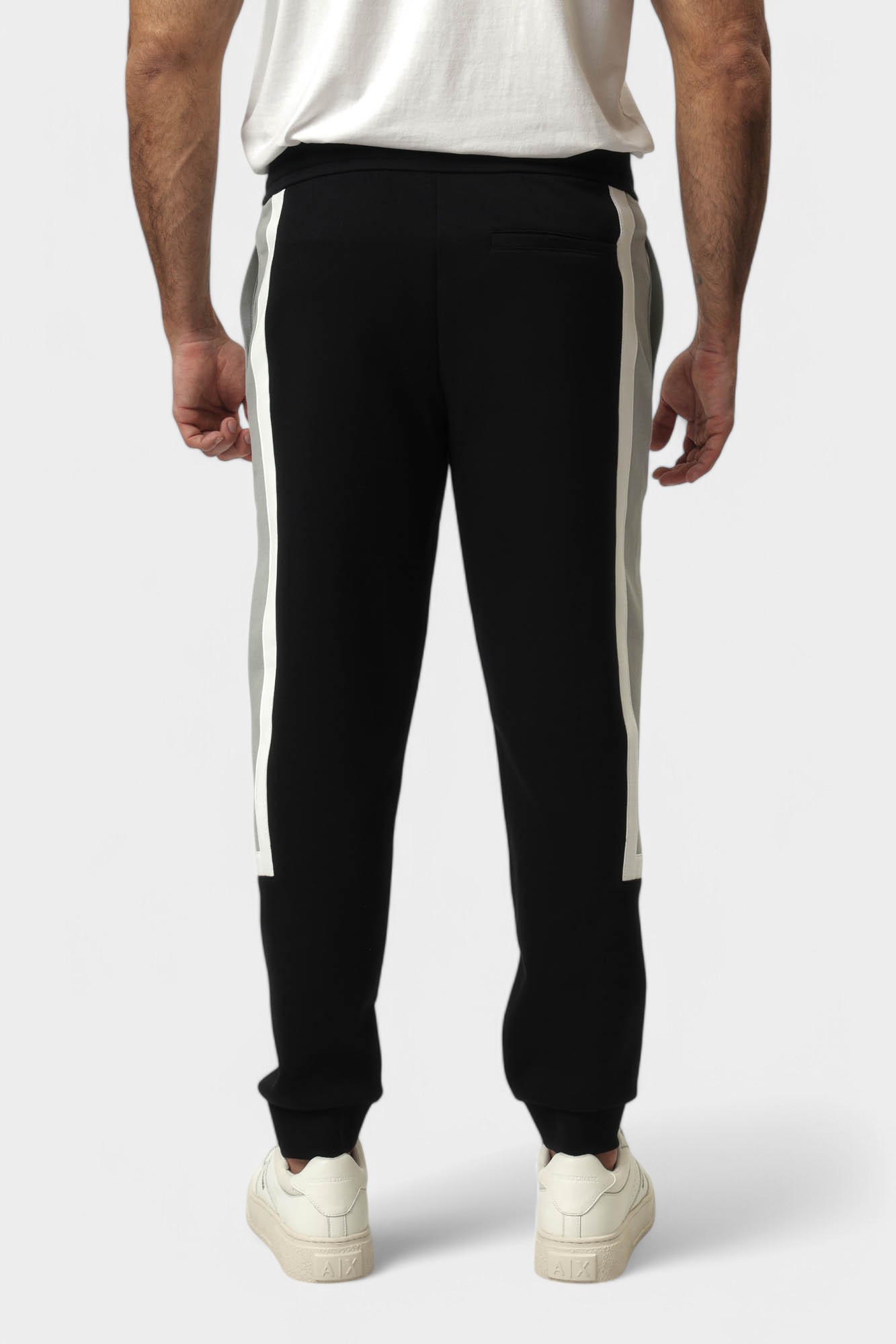 XM000522_AF13047 Брюки Armani Exchange 
