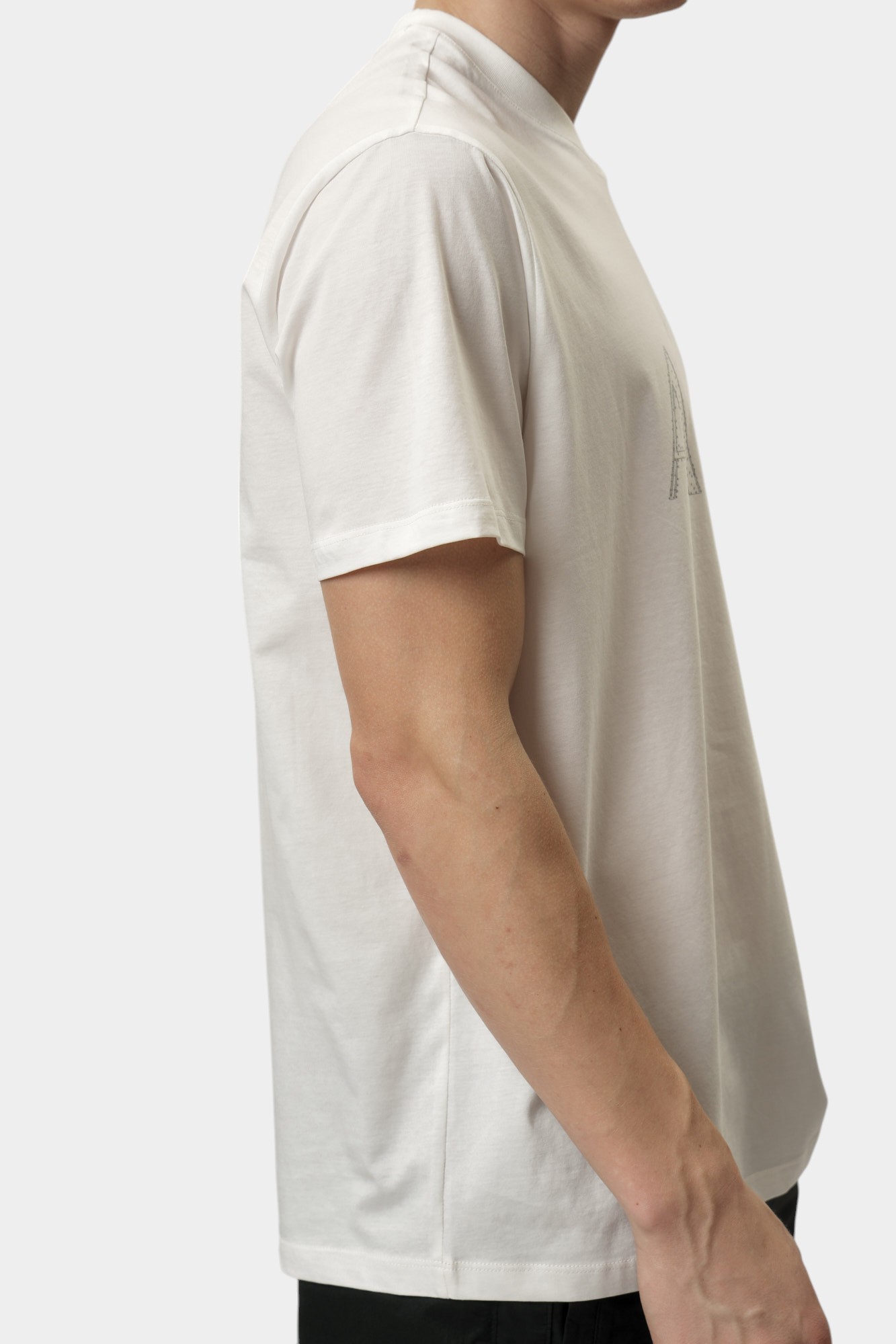 XM000325_AF10364 Футболка Armani Exchange Белый