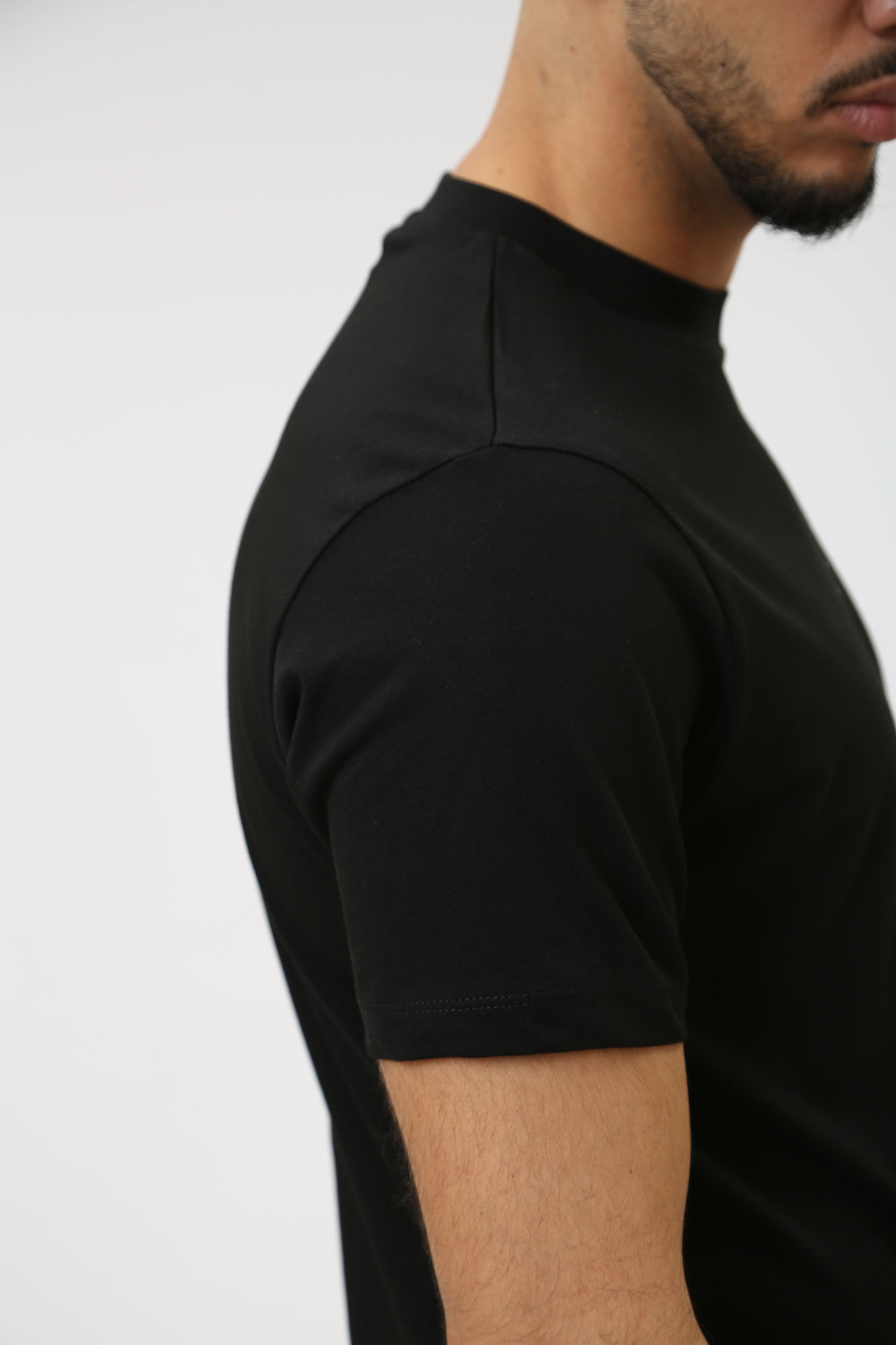 542224_755058 Футболка Karl Lagerfeld Черный