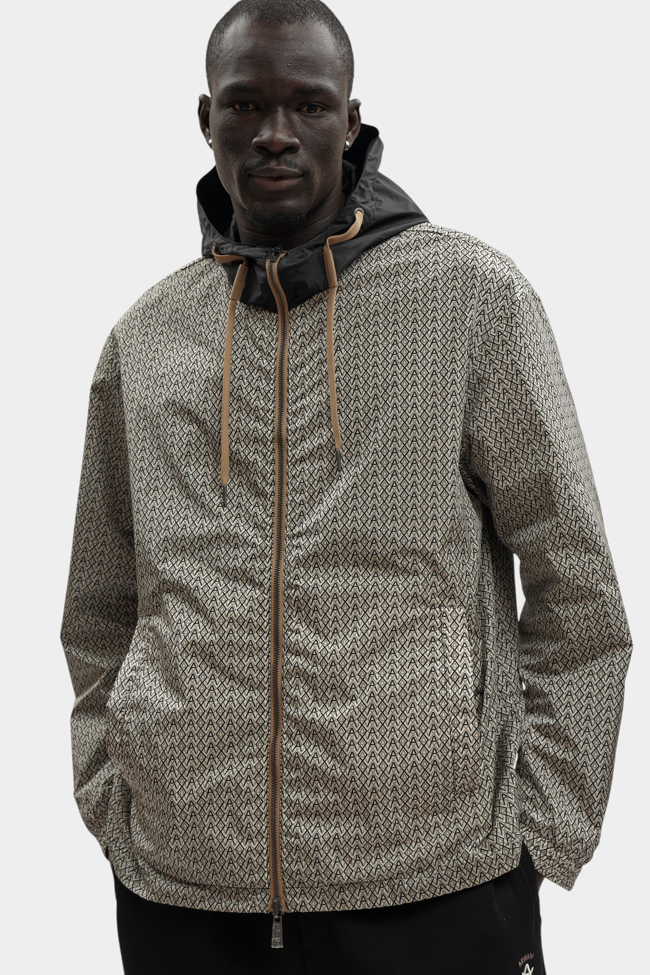 XM001830_AF18579 Ветровка Armani Exchange Бежевый