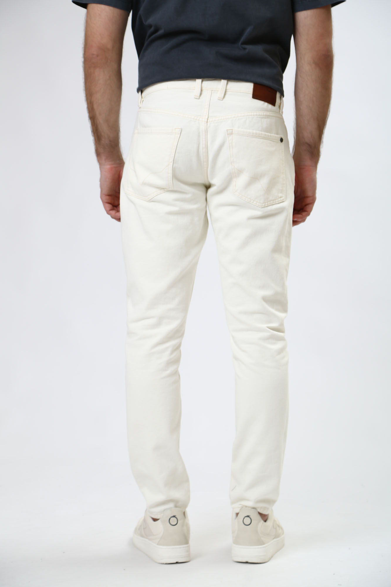 PM207392TB7 Джинсы TAPERED JEANS  Pepe Jeans Молочный