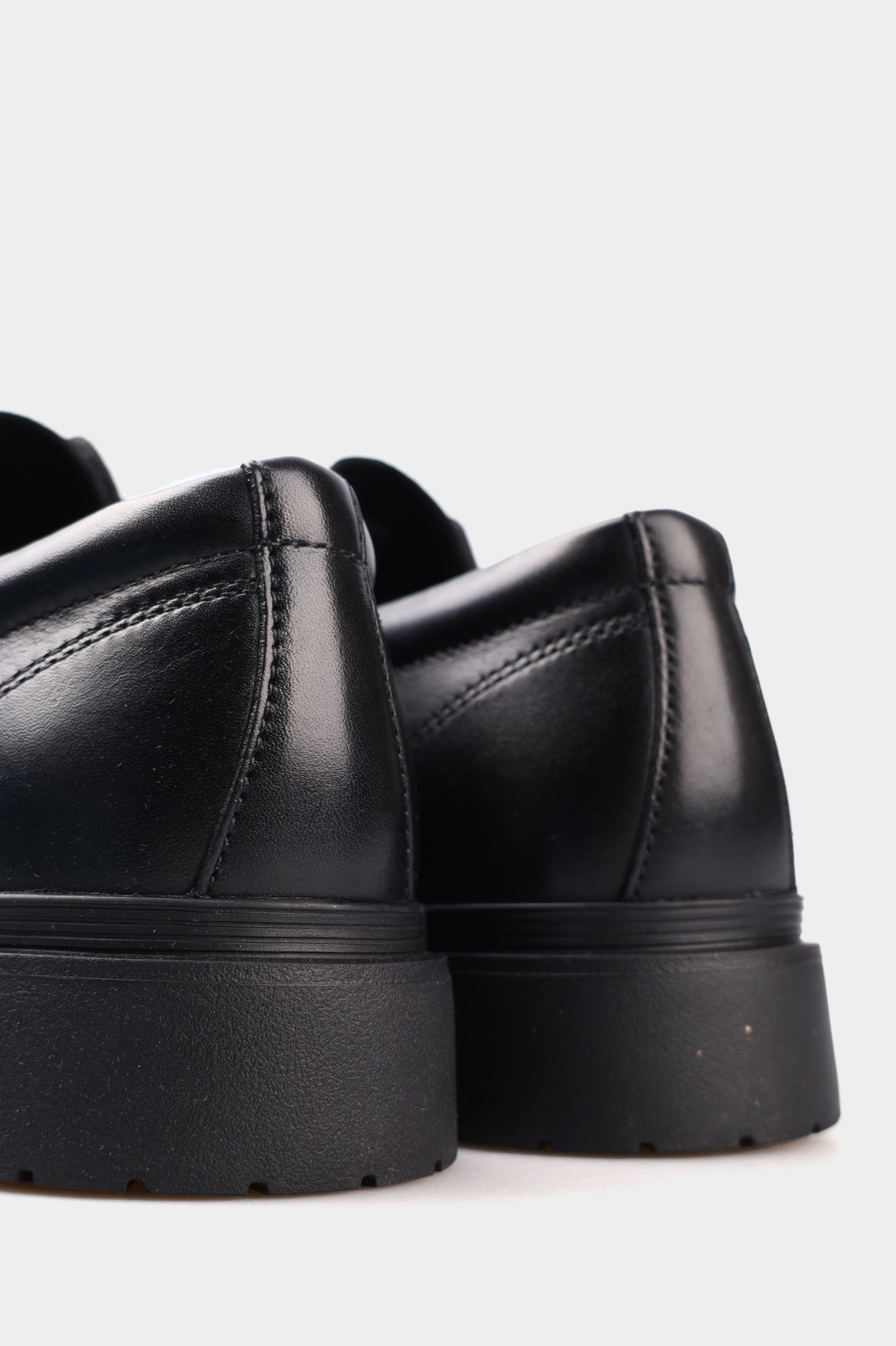 U46HNB00043C Туфли Geox Черный