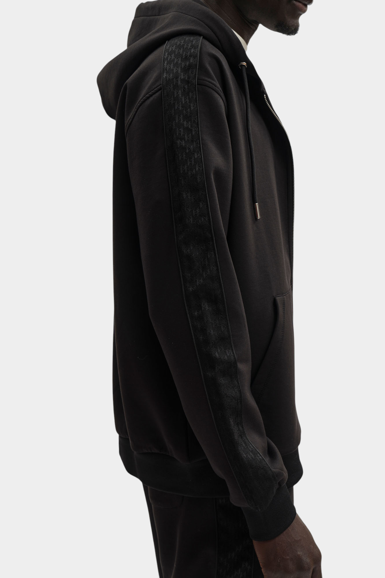 561902_705007 Толстовка Karl Lagerfeld Черный