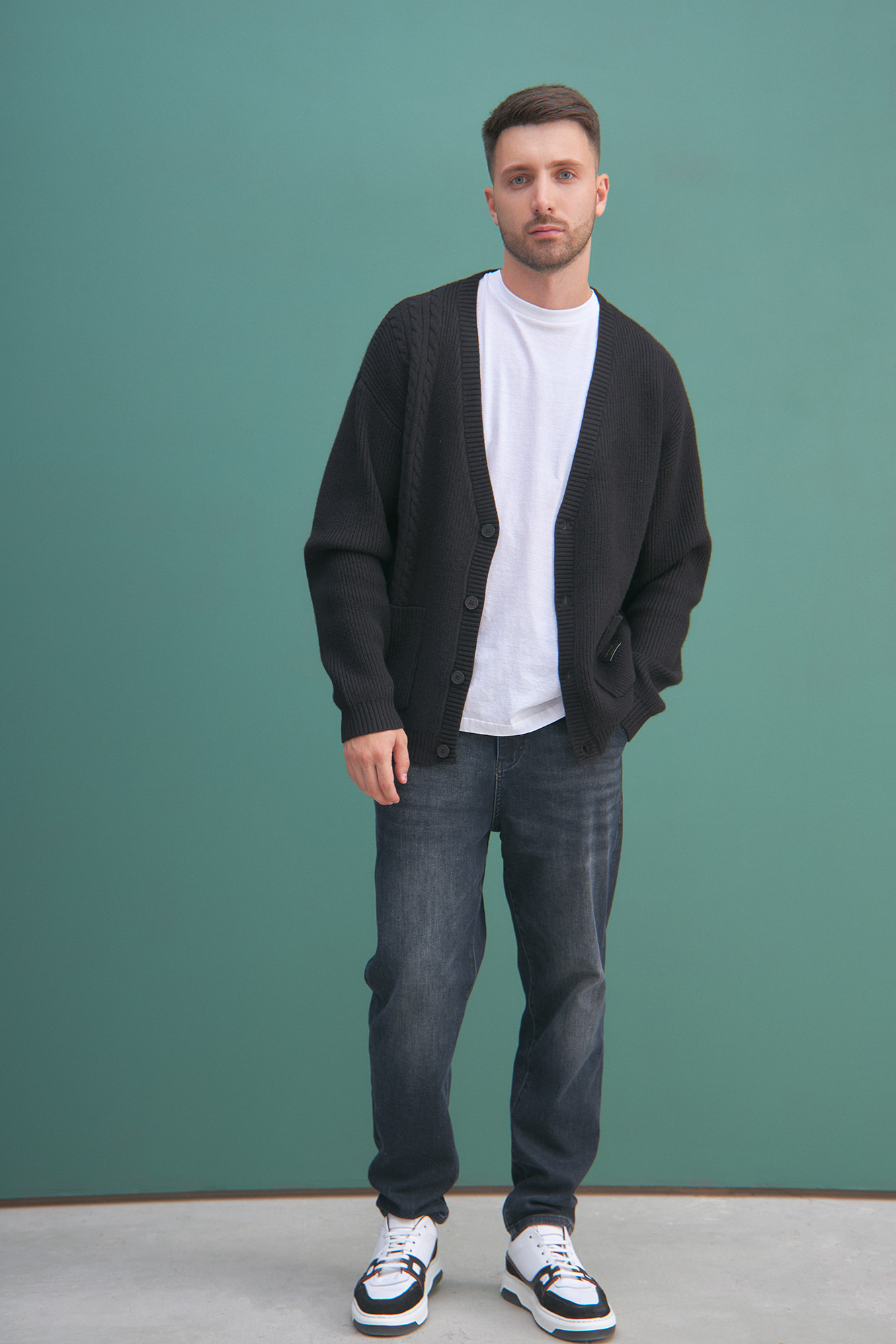 M-232-QW-91127 Кардиган The Hills Черный