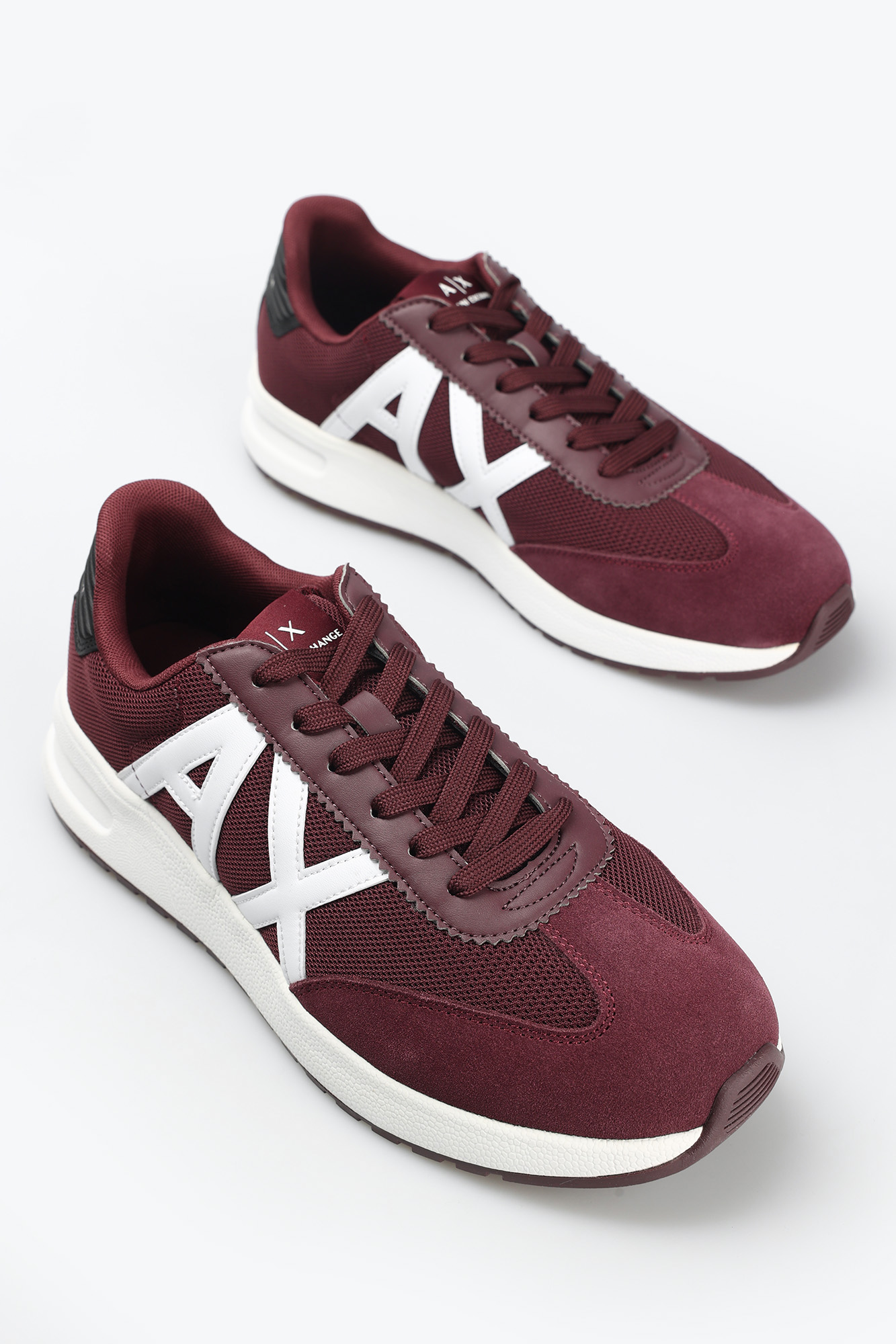 XUX071_XV527 Кроссовки Armani Exchange Красный