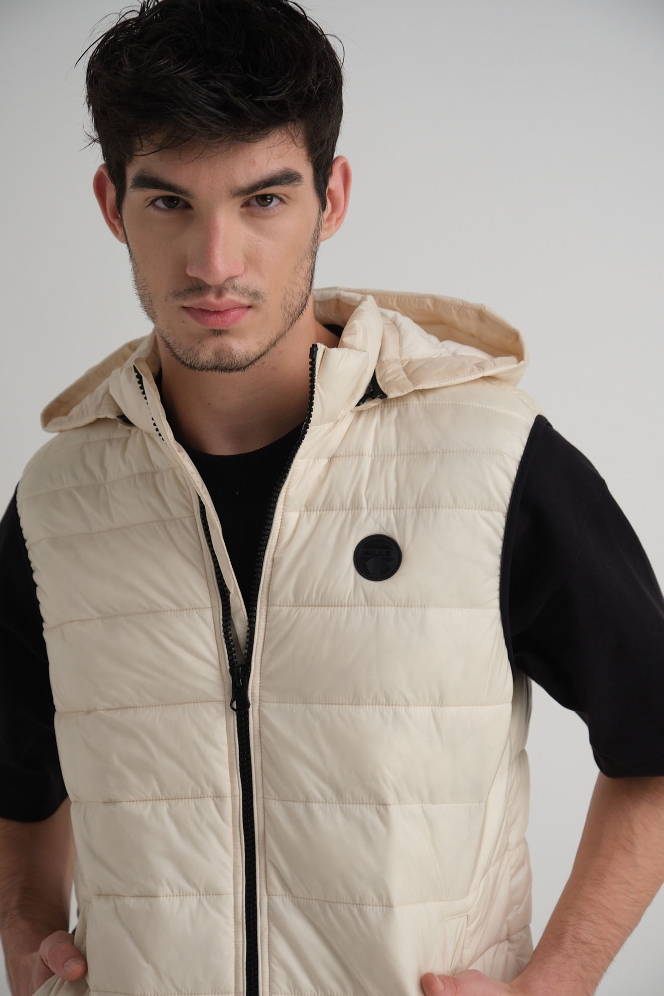 M-242-KT-34-5001 Жилет The Hills Бежевый