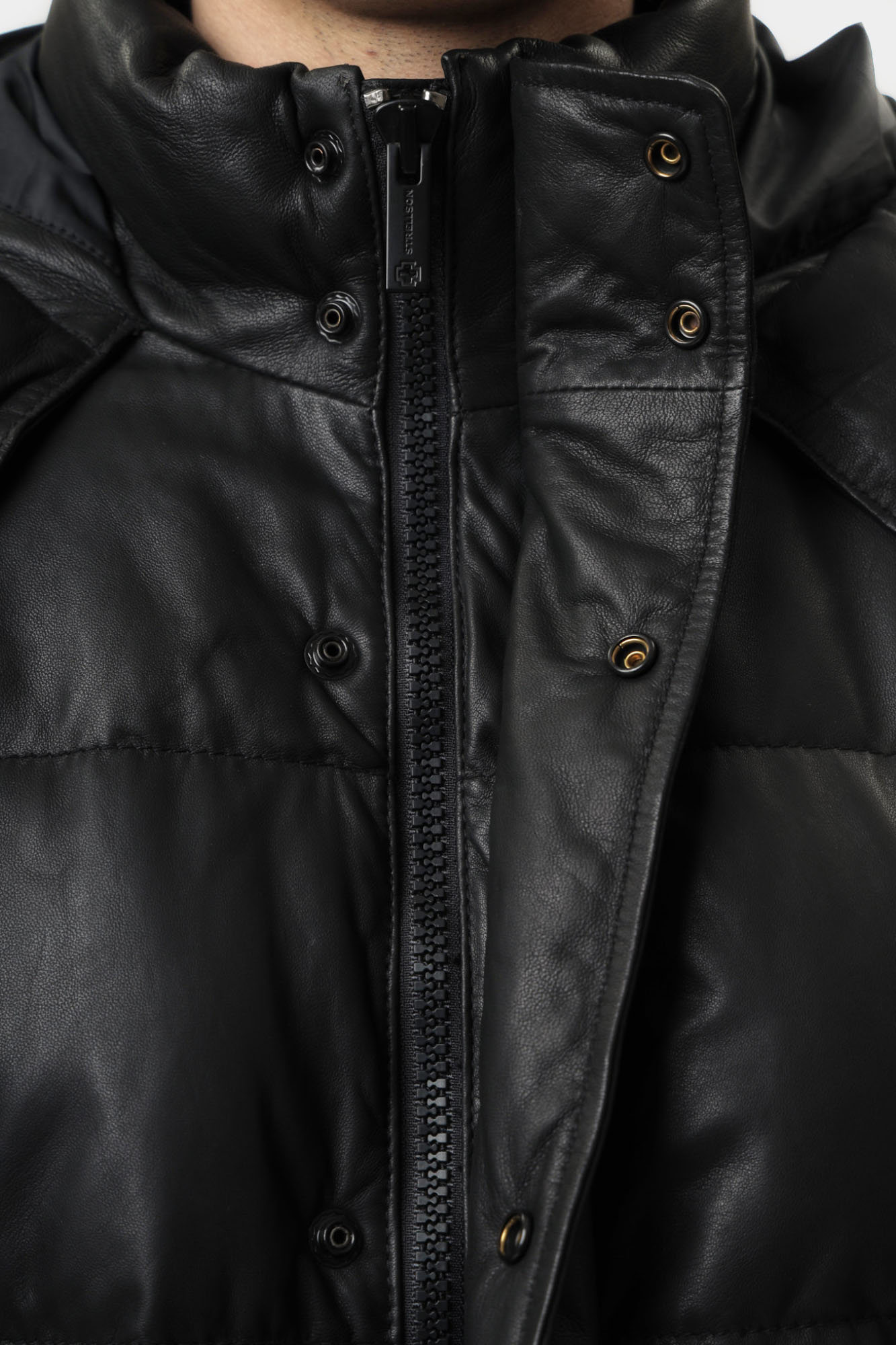 110138_80000674 Куртка кожаная Strellson Черный