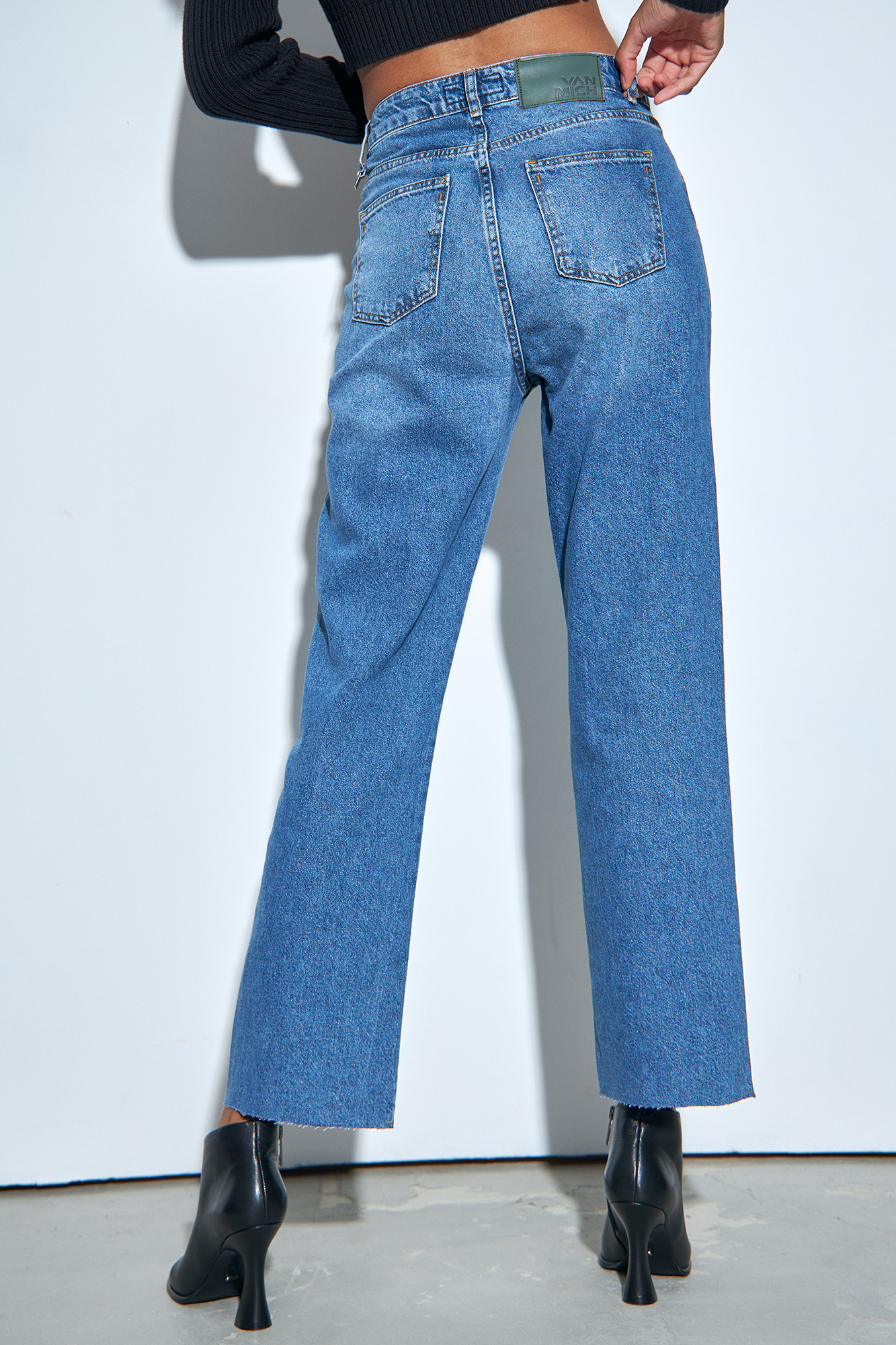 VW-232-33-009 джинсы 90s straight van mich 