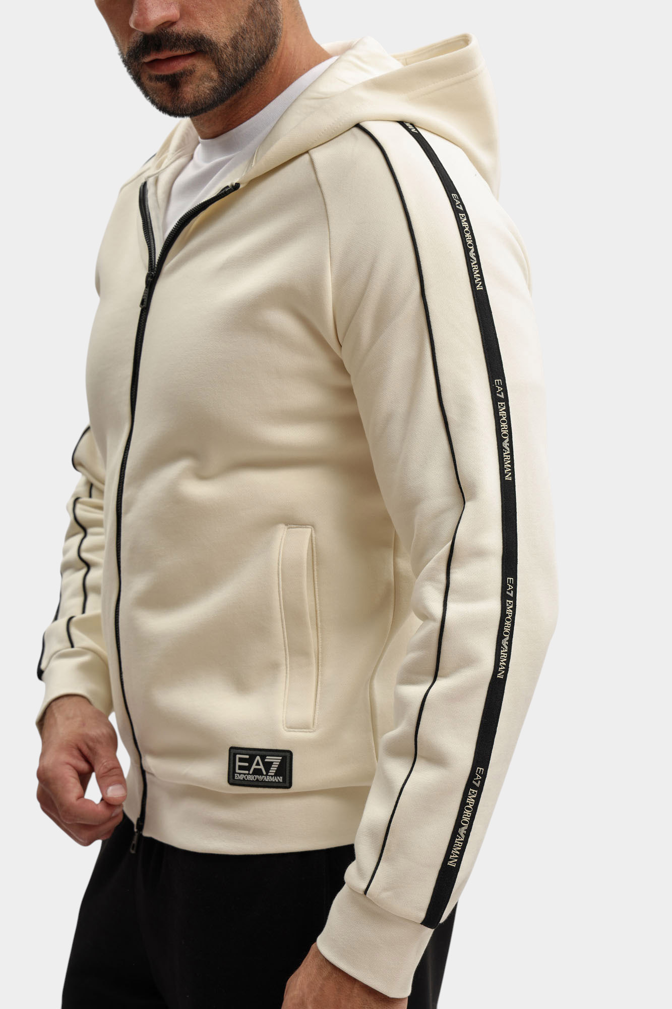 7M000973_AF10377 Толстовка EA7 Молочный