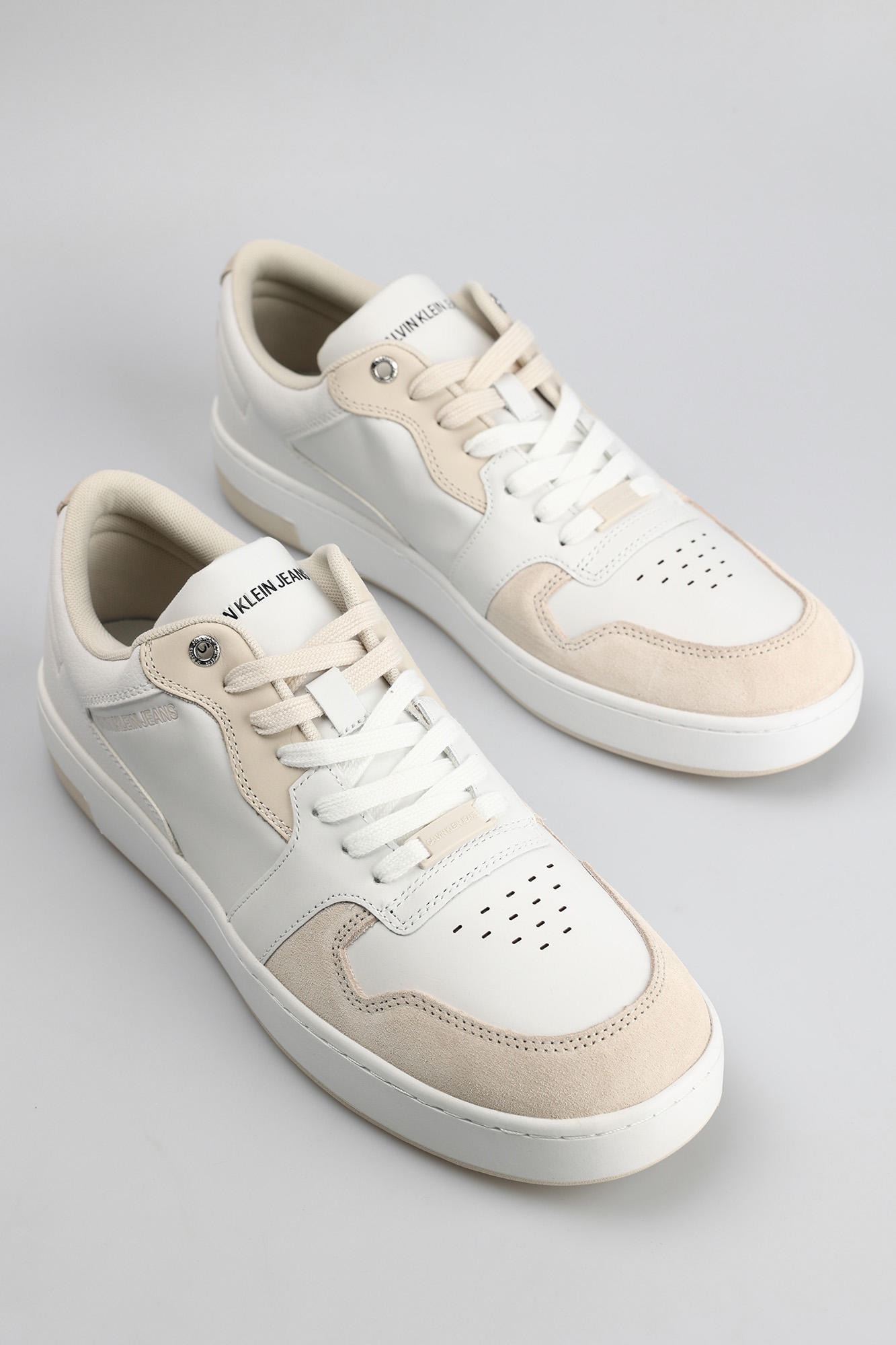 YM0YM00286 Кеды Calvin Klein Белый