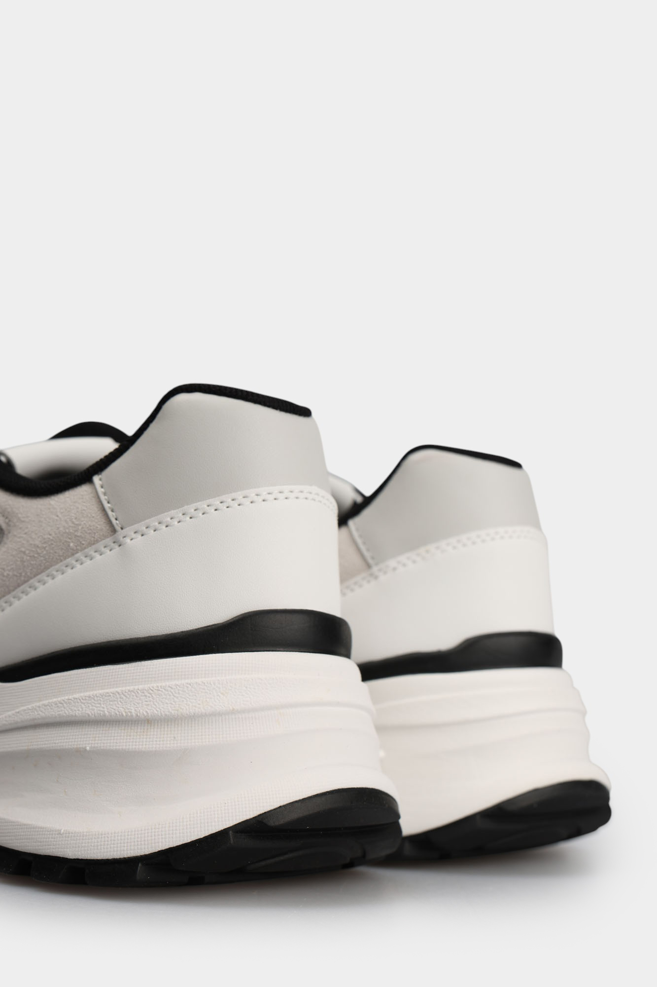 YM0YM01379 Кроссовки Calvin Klein Jeans Молочный