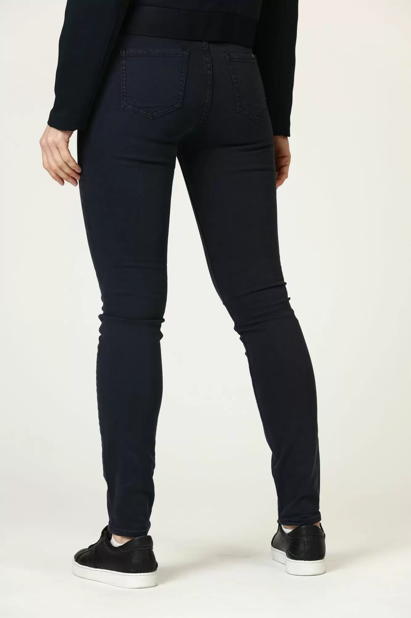 6GYJ01_YNZ2Z джинсы super skinny medium armani exchange 