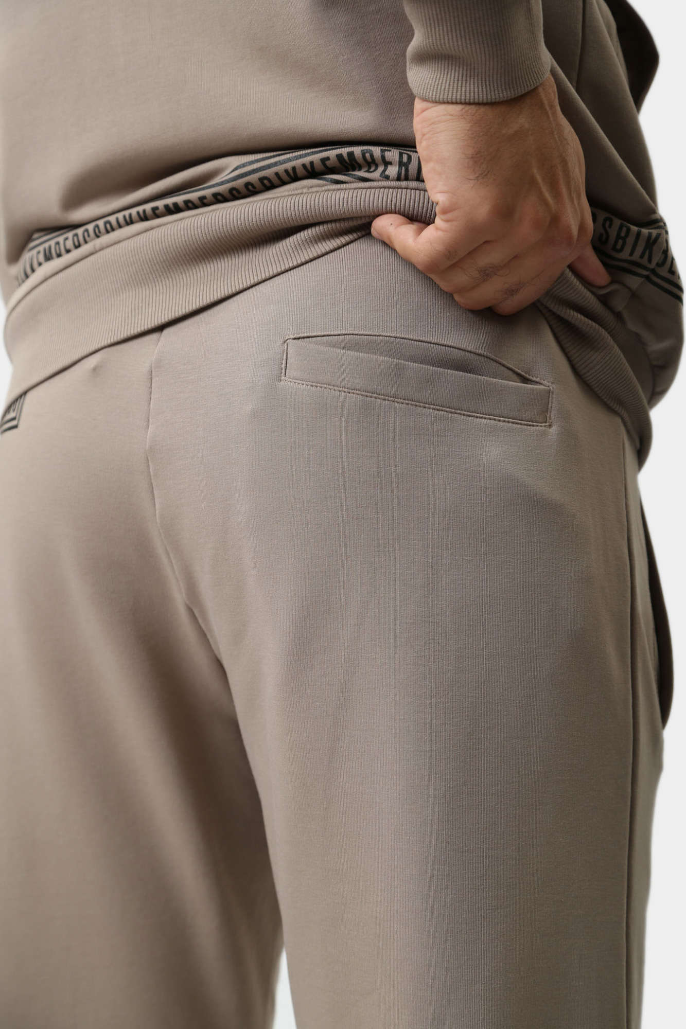 BMF0115 Брюки спортивные Bikkembergs Серый