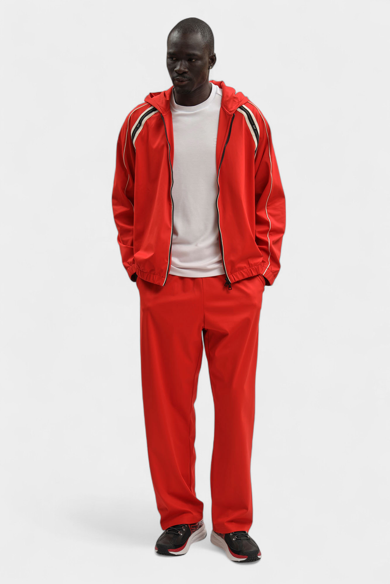 7M000960_AF17160 Брюки спортивные EA7 Красный