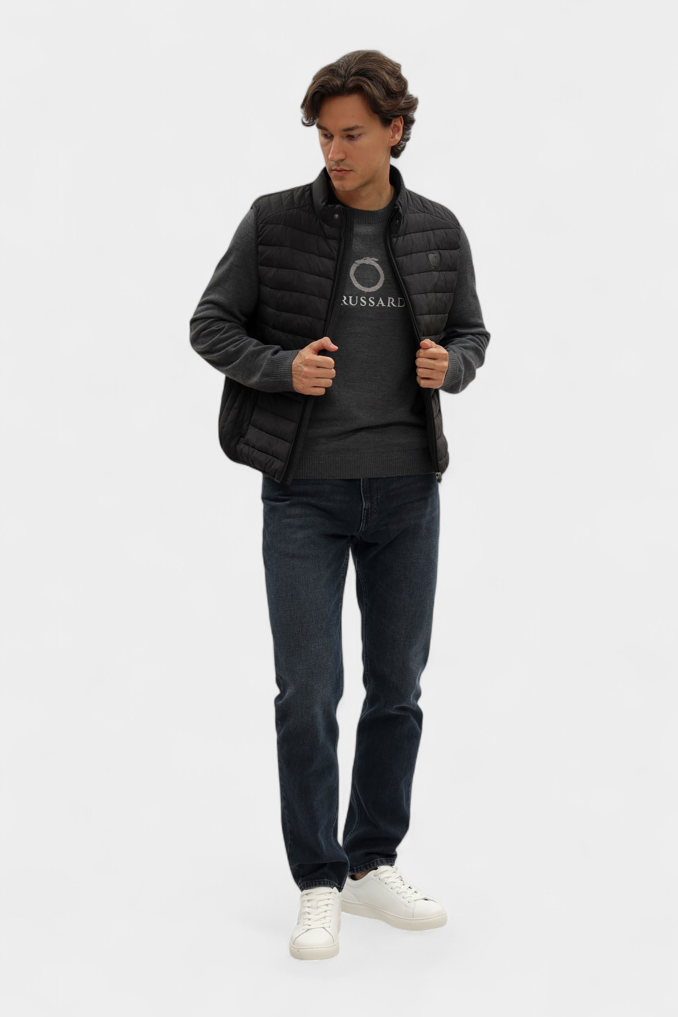 F006M000011N-MO802N10-08YR Жилет Trussardi Черный
