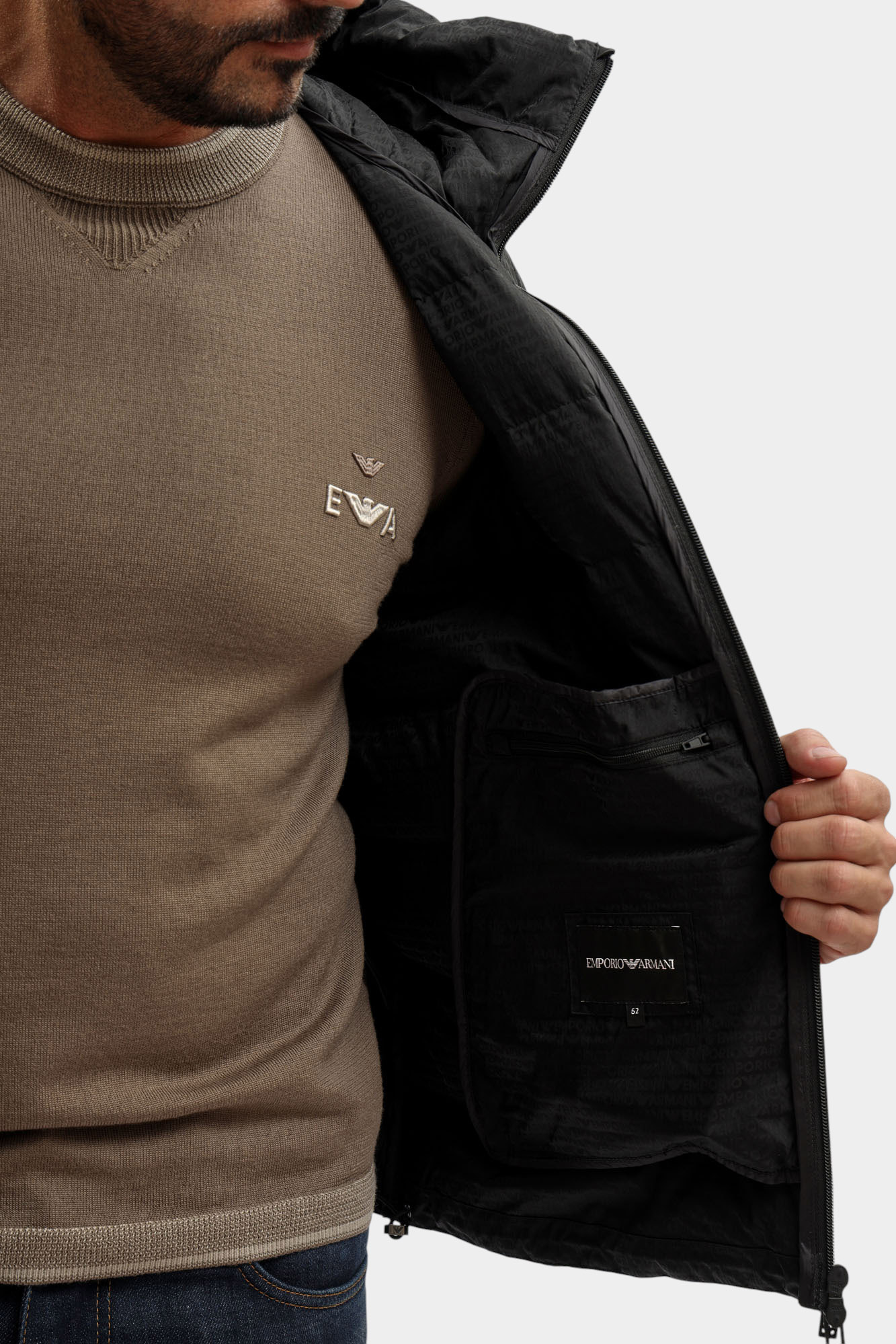 EM003043_ AF15384 Куртка Emporio Armani Черный