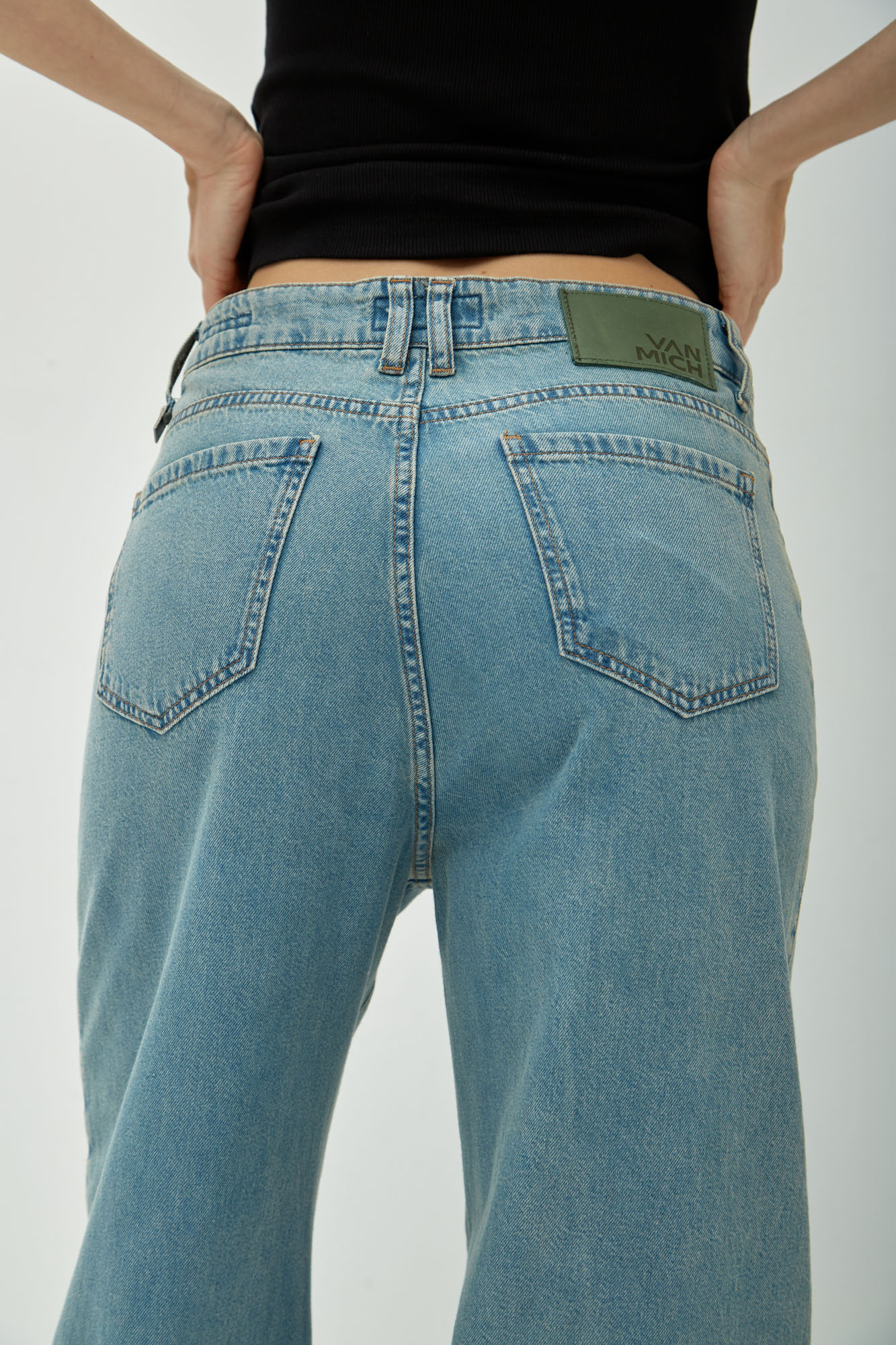 VW-OMA-33-019 джинсы wide leg  van mich 