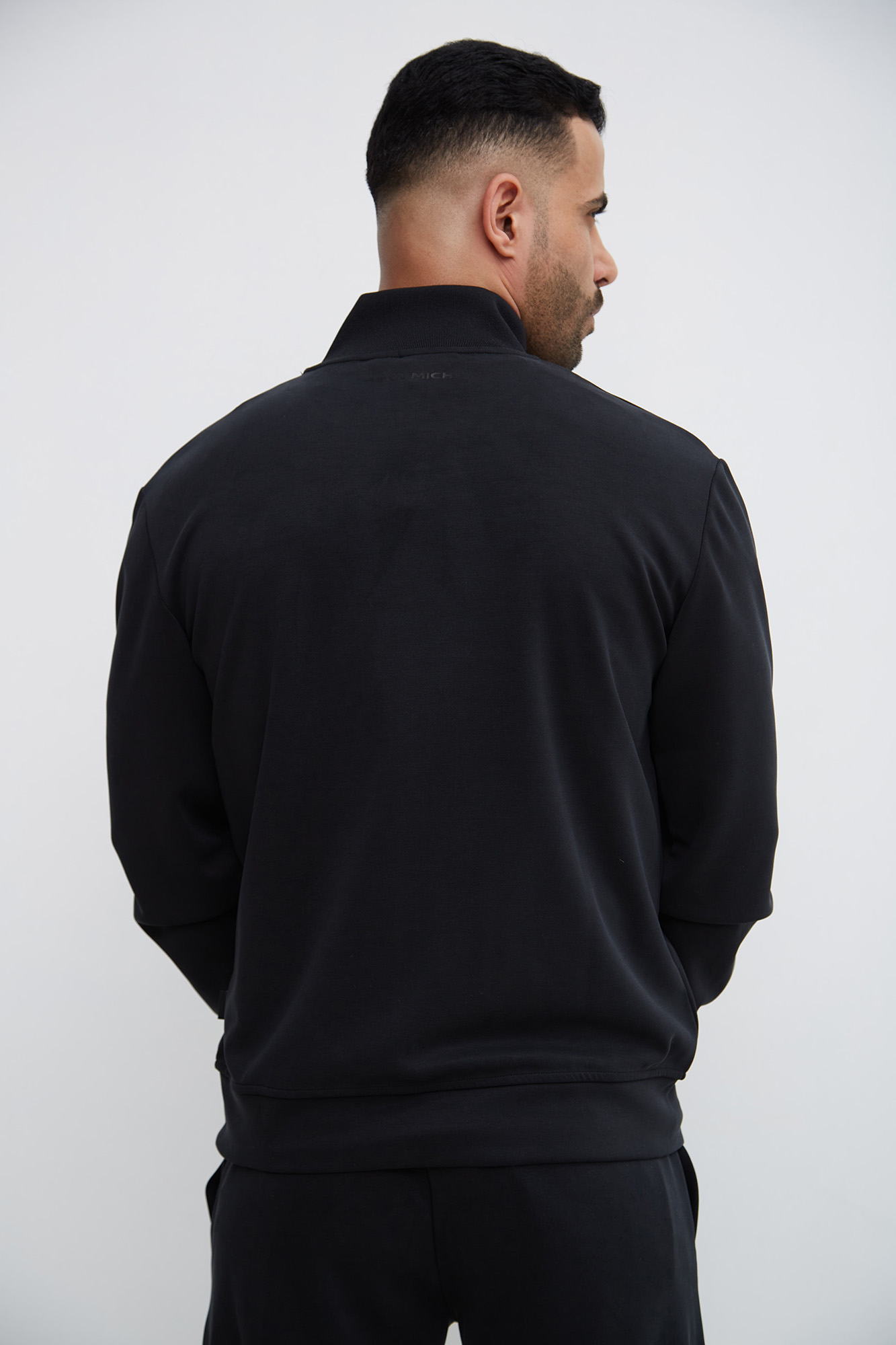 VM-231-53-020 Толстовка Van Mich Черный