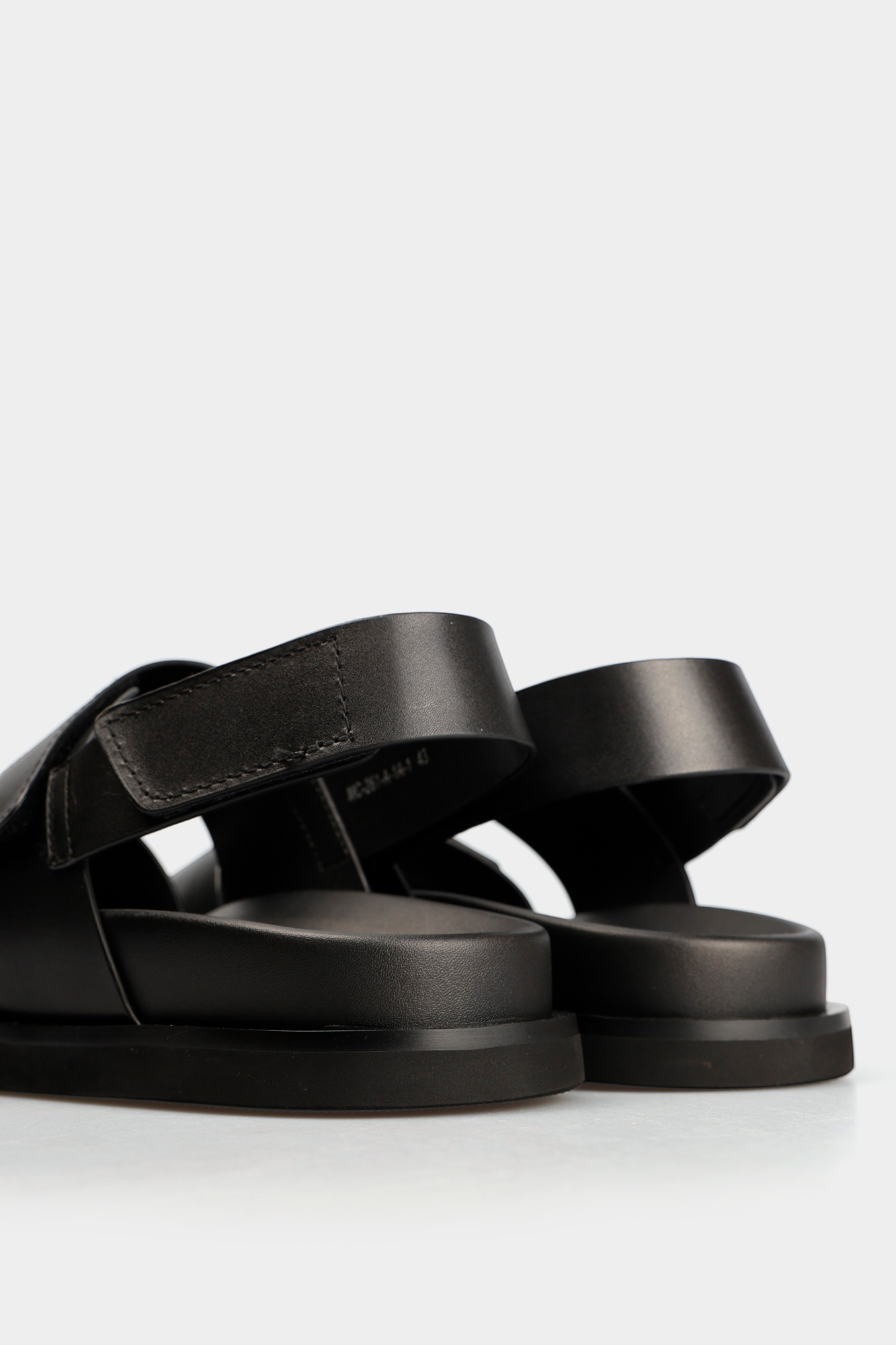 МС-261-A-1A Сандалии Marc Cony Черный