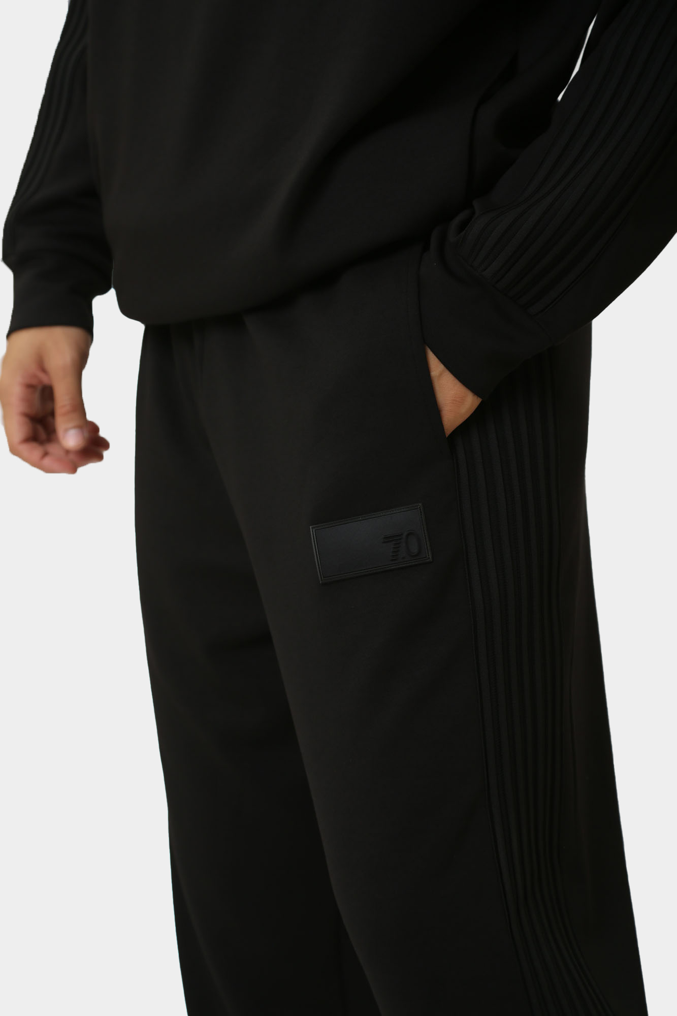 6DUP02_PJZKZ_1200 Брюки спортивные EA7 Черный