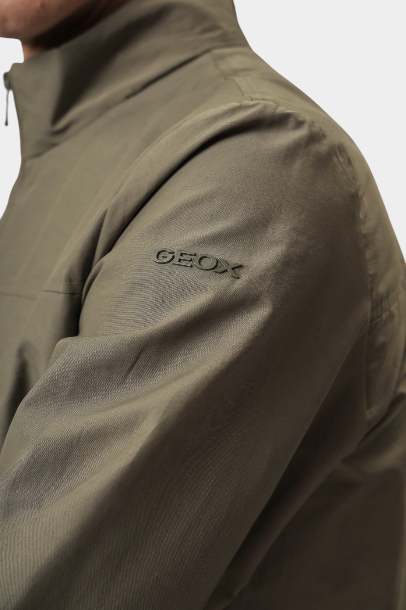 M5520DT3218F Бомбер Geox Хаки