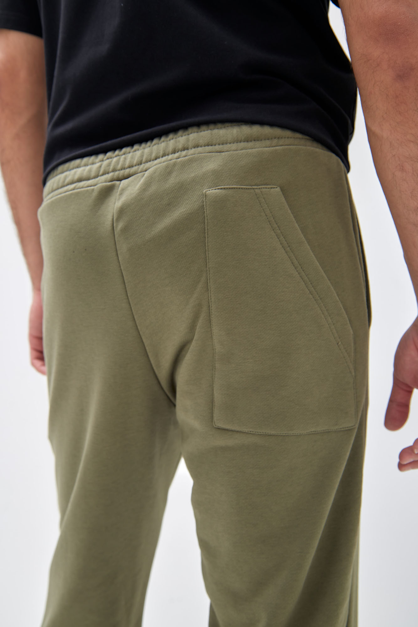 M-241-P-20-0062 Брюки спортивные The Hills Хаки