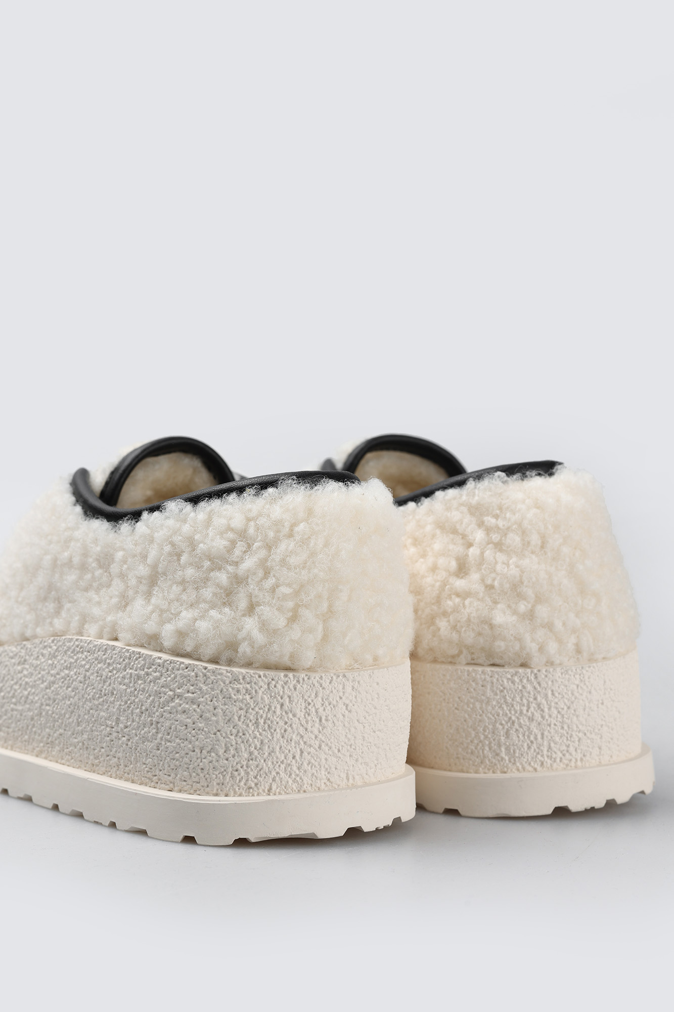 2243-2 Ботинки Graciana Белый