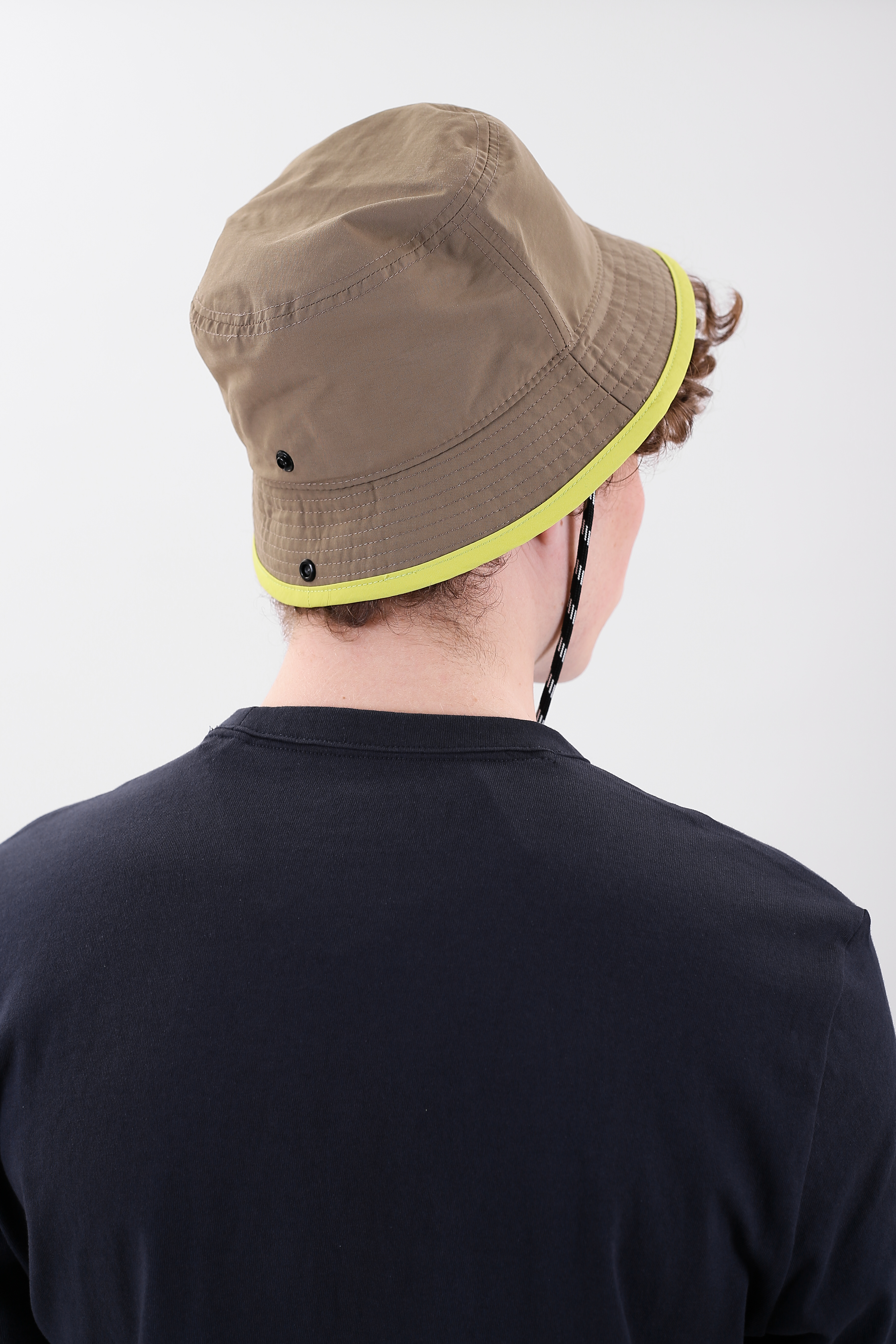 D662900010 Панама Levi`s Бежевый