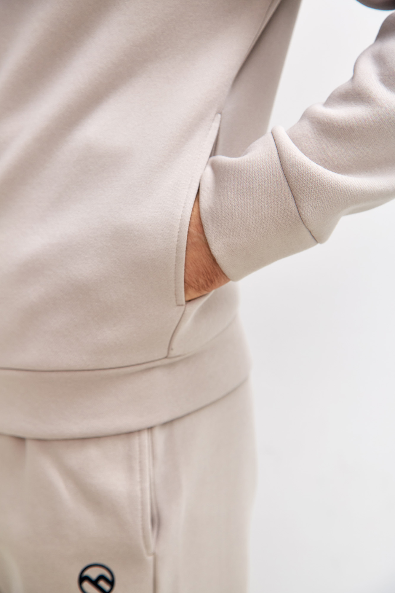 M-222-P-43-3533 Тректоп The Hills Бежевый