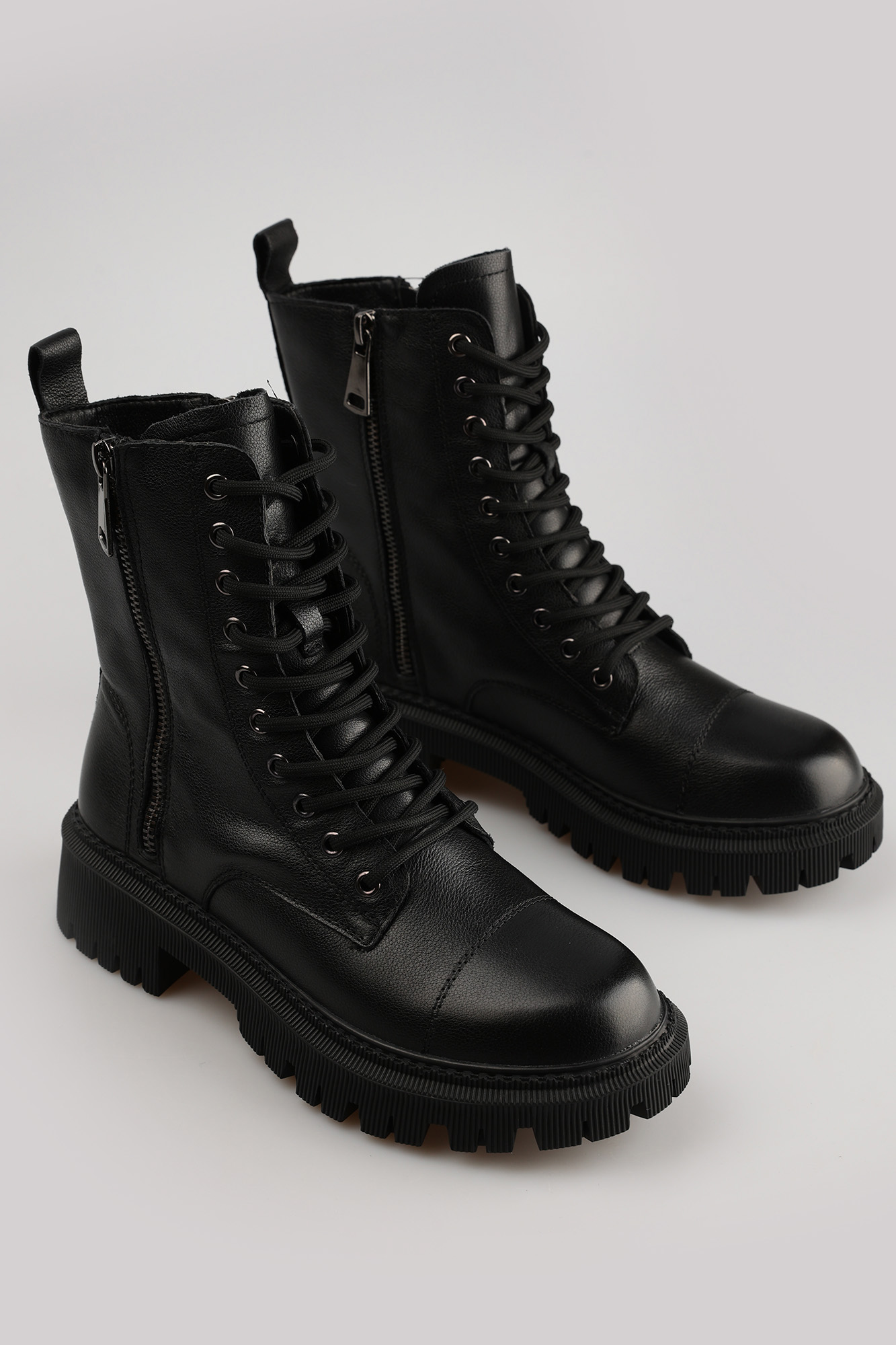 898 /Ботинки жен. /tian /W23 /ТМ:MarcCony /нат.кож Ботинки Marc Cony Черный