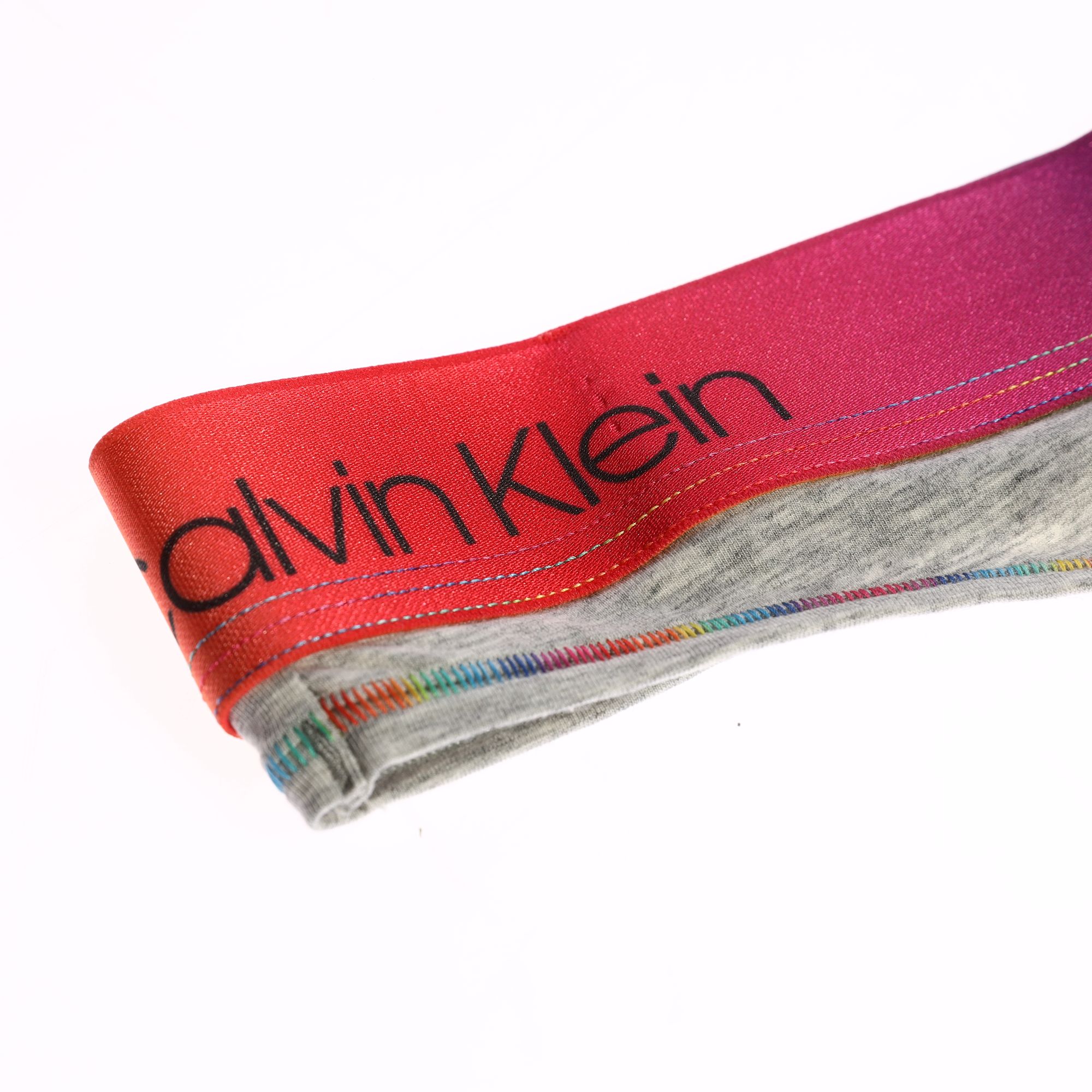 QF6581E трусы стринги calvin klein underwear 