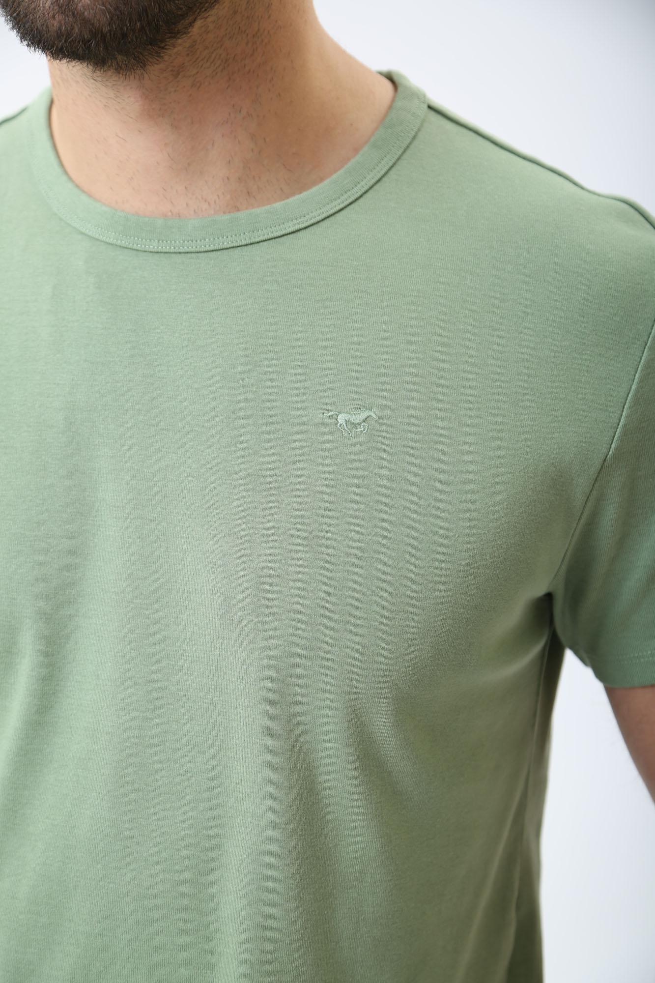 1014930 Футболка Mustang Зеленый