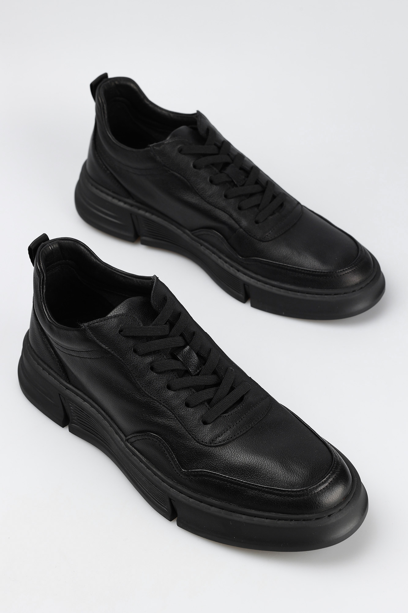 GAM-6211-11 Кроссовки Graciana Черный