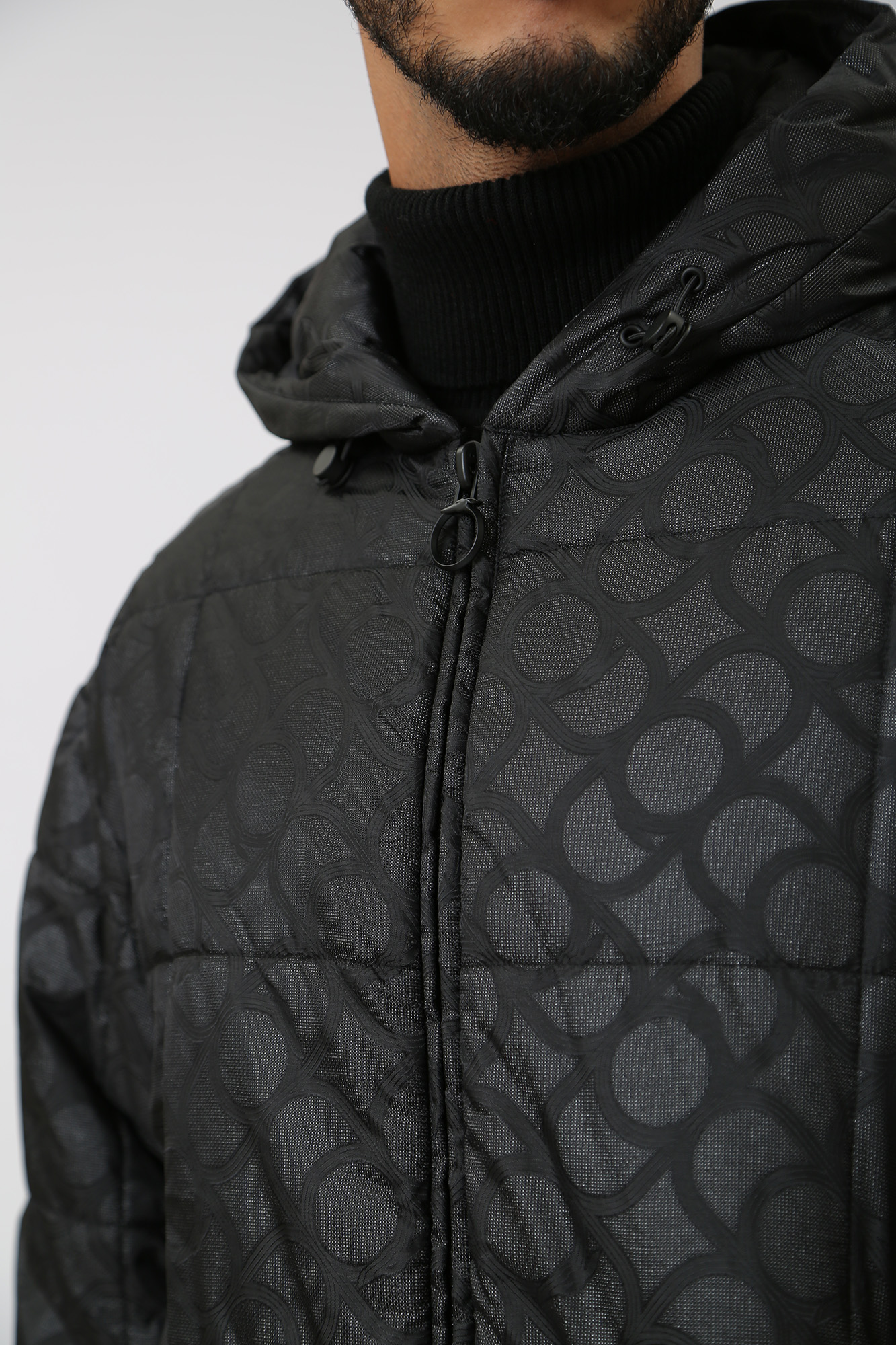 52S00913-1T006513 Куртка пуховая Trussardi Черный