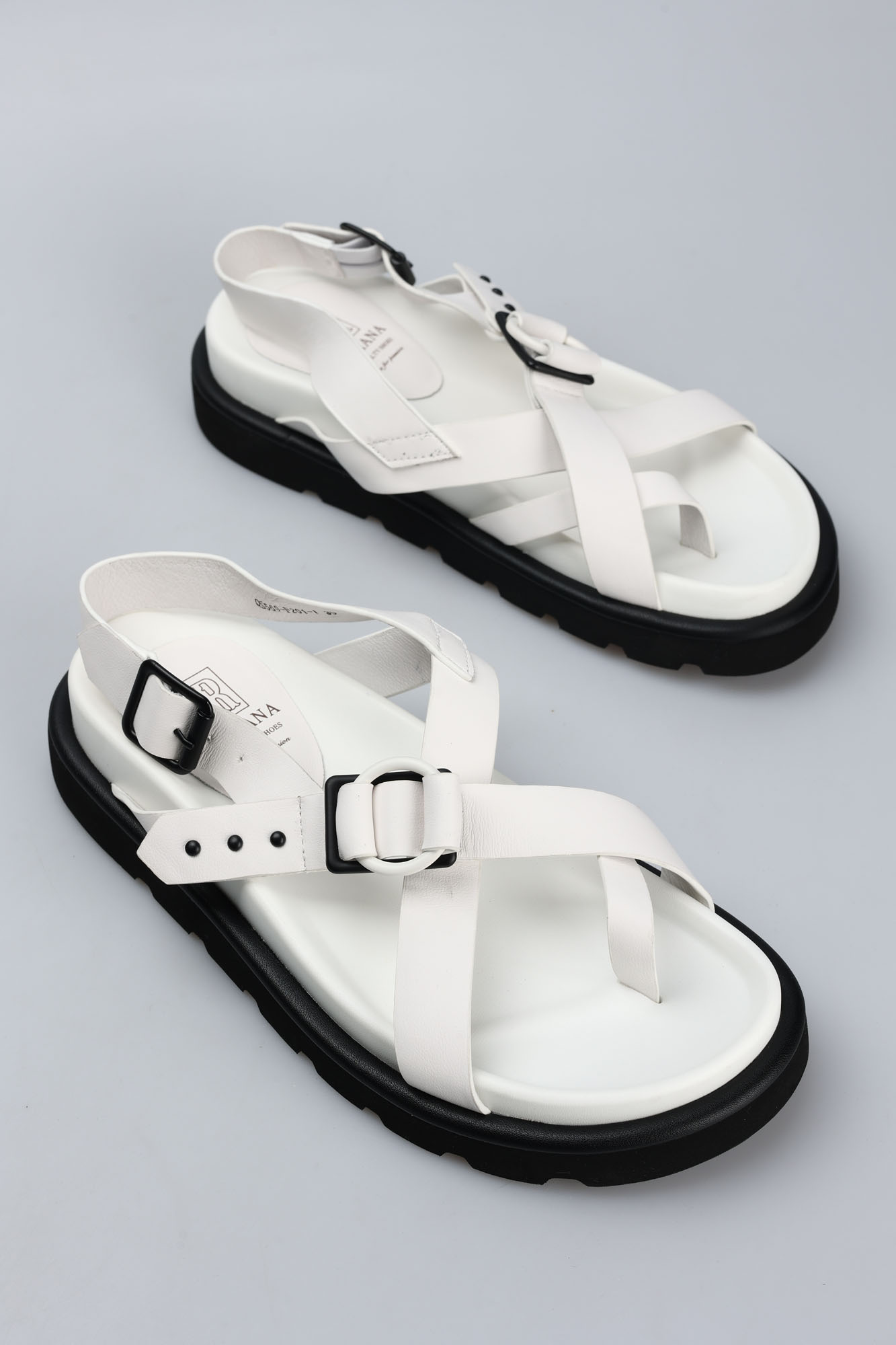 QS569-F201 Сандалии Graciana Белый