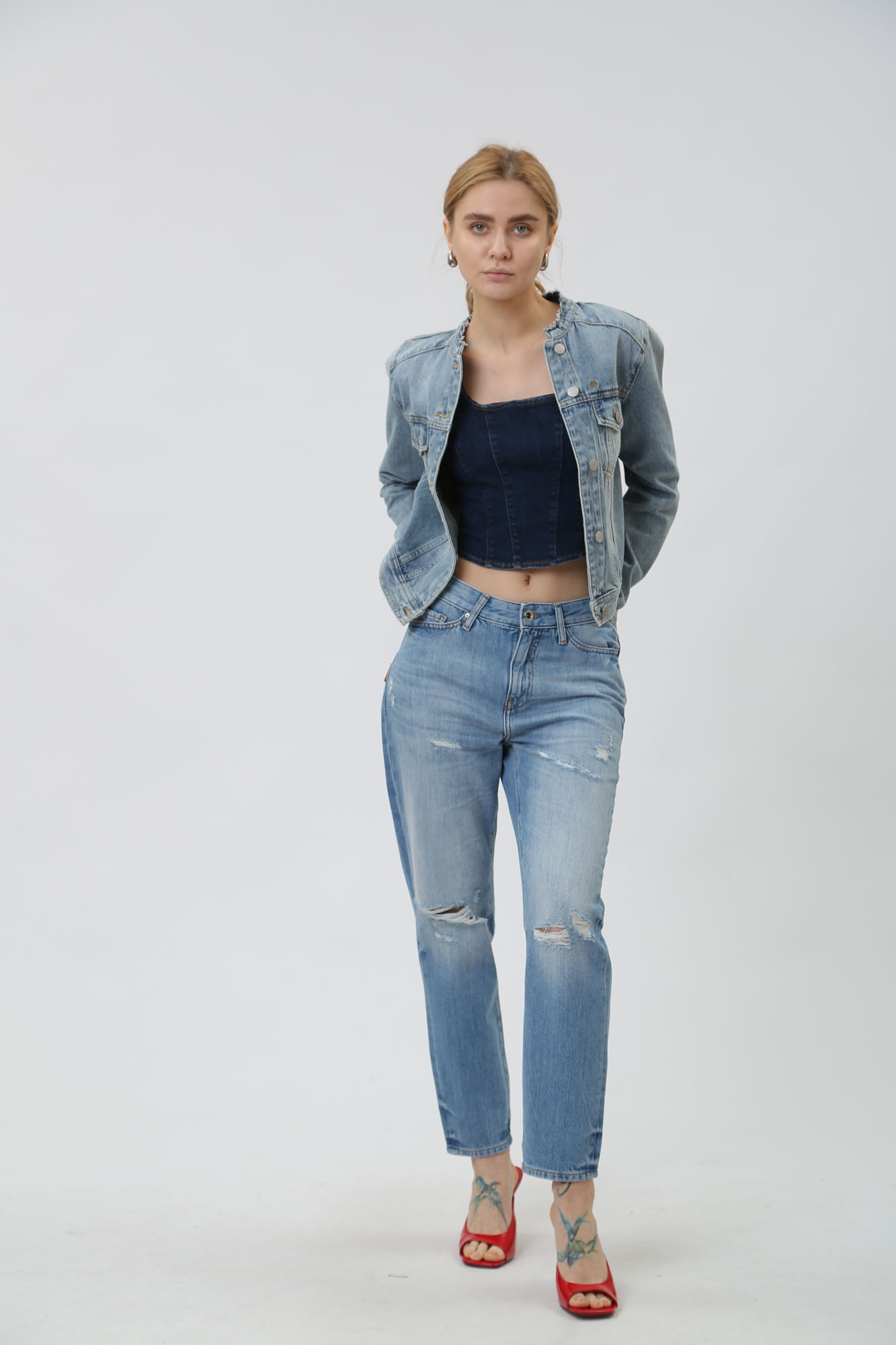 3DYJ16_Y16GZ брюки джинсовые armani exchange 