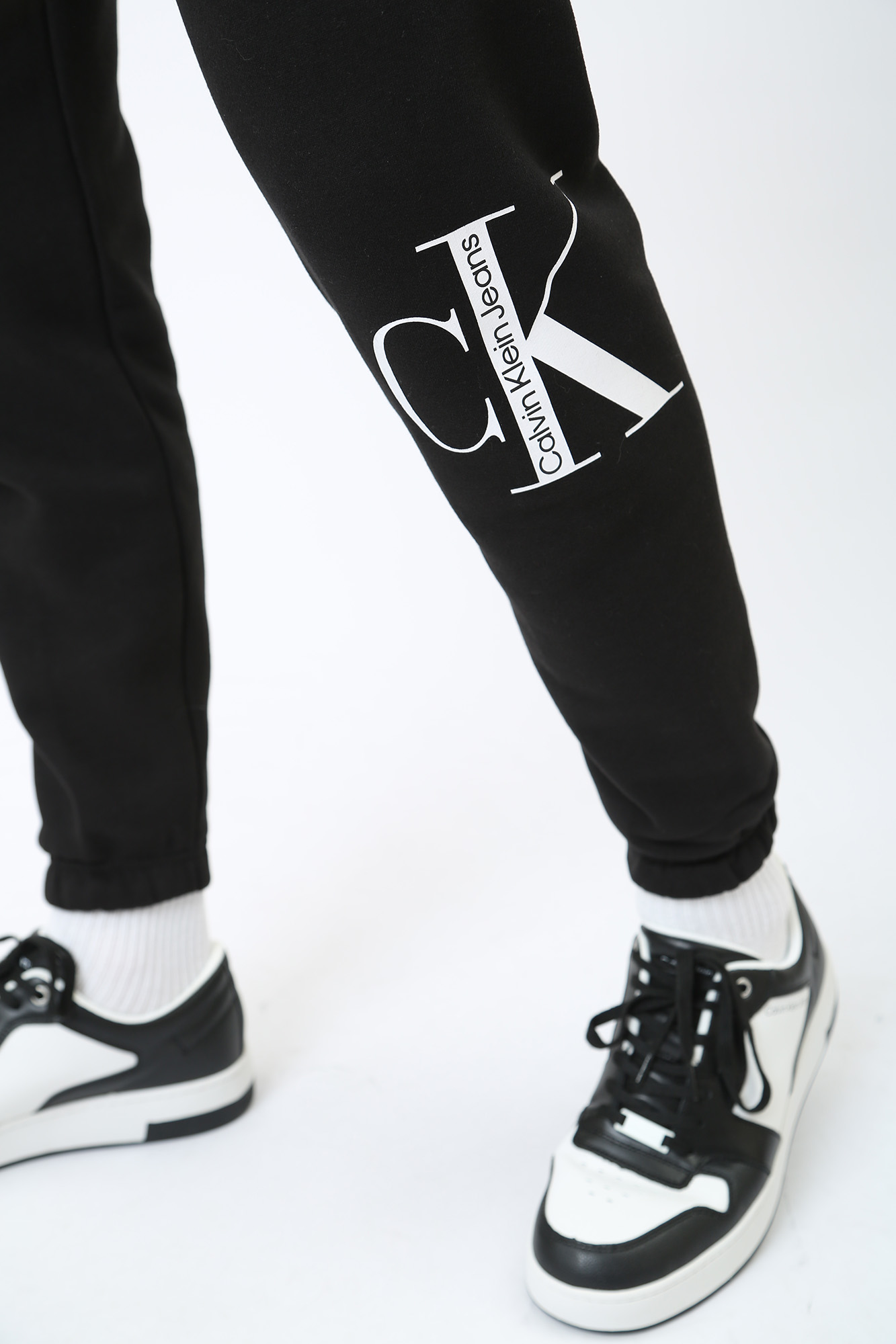 J30J322052 Брюки спортивные Calvin Klein Jeans Черный