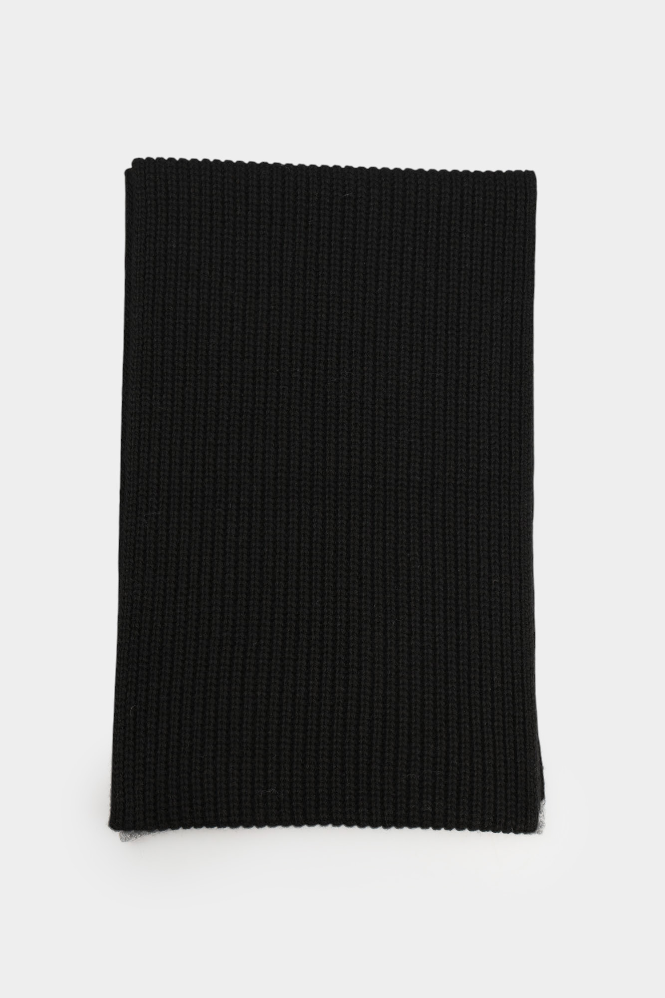 628004_ CC984_20 Набор шапка/шарф Emporio Armani Черный