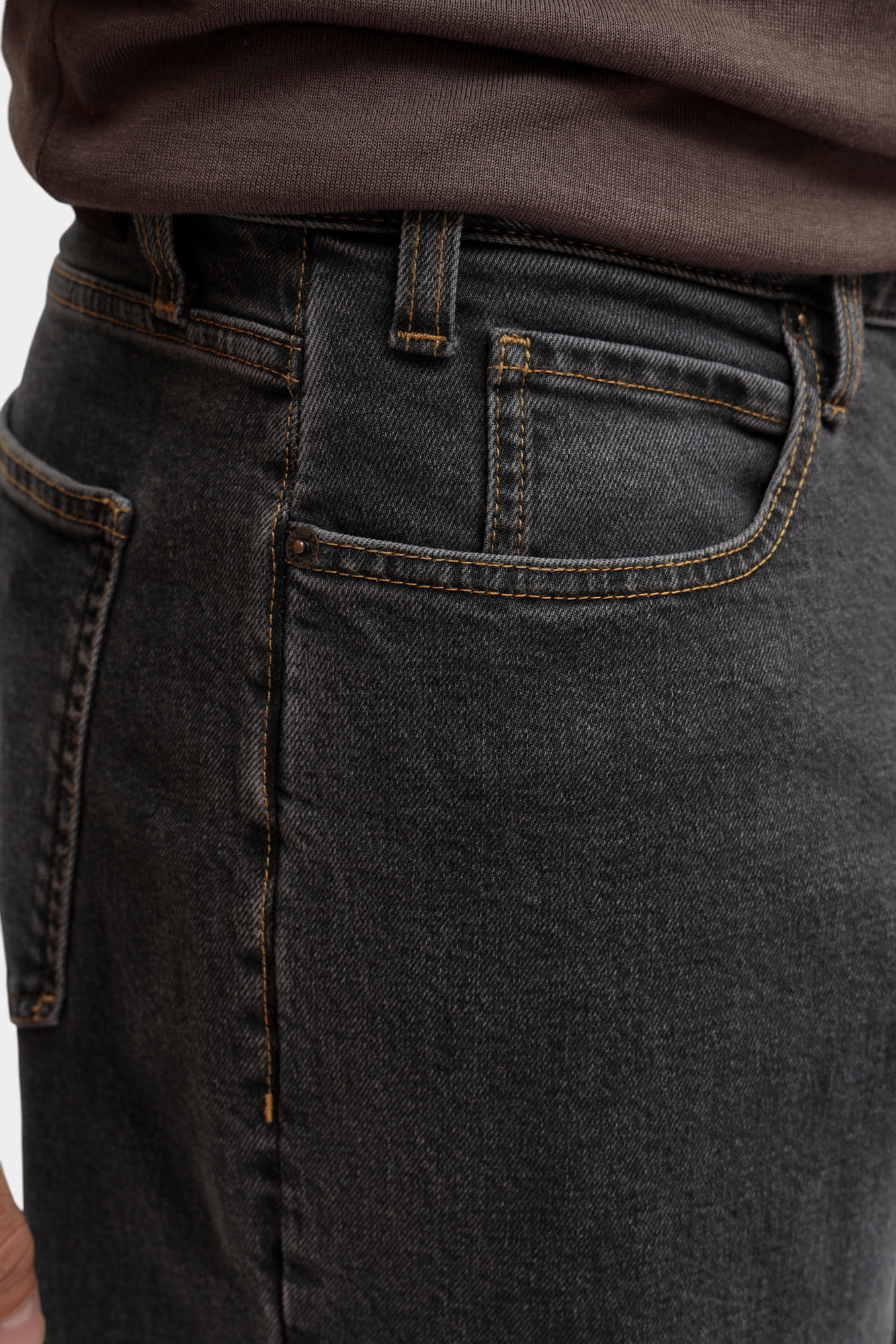 EM004717_AF23101 Джинсы Emporio Armani Серый