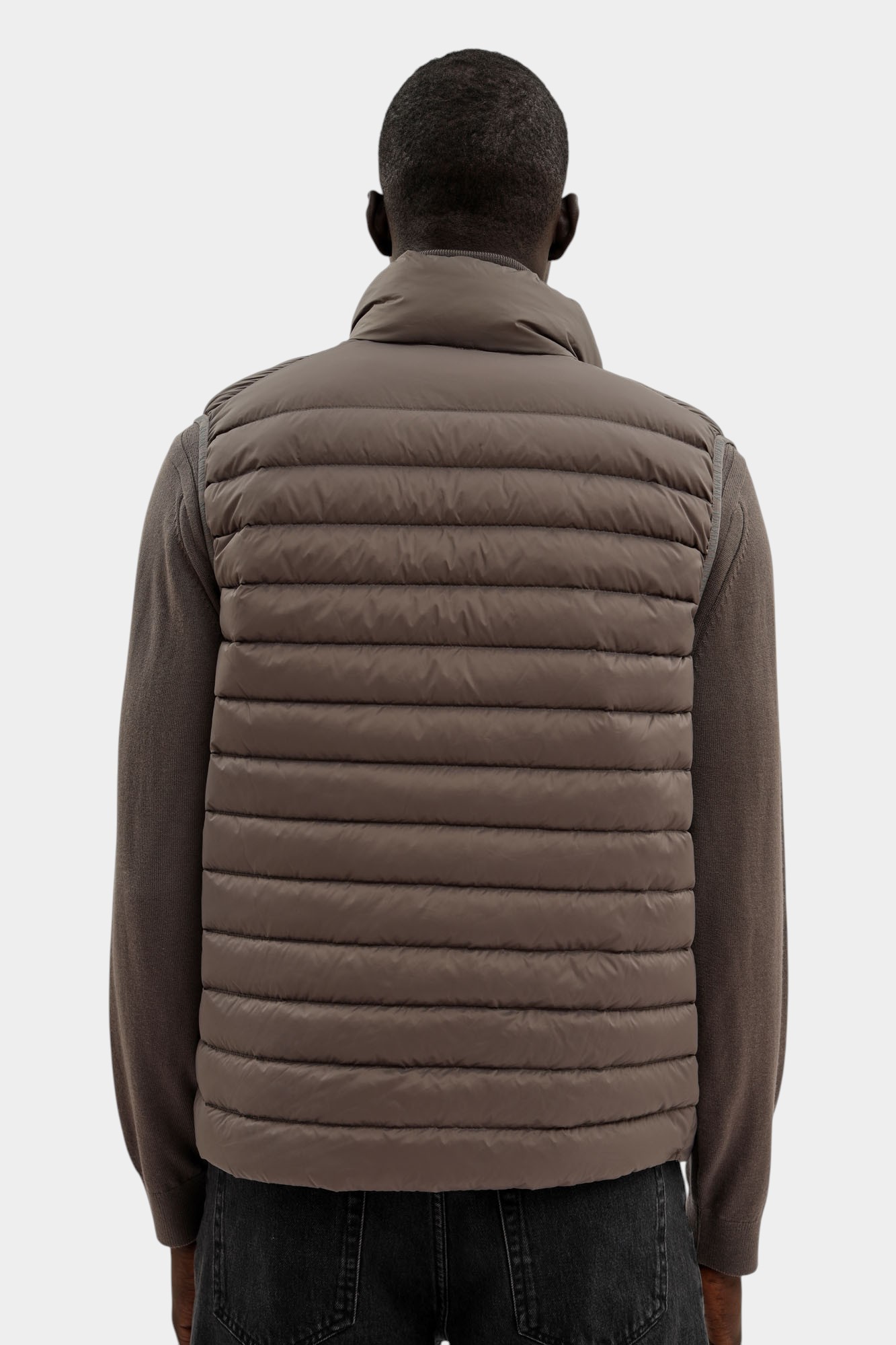 XM001576_AF16927 Жилет утепленный Armani Exchange Серый