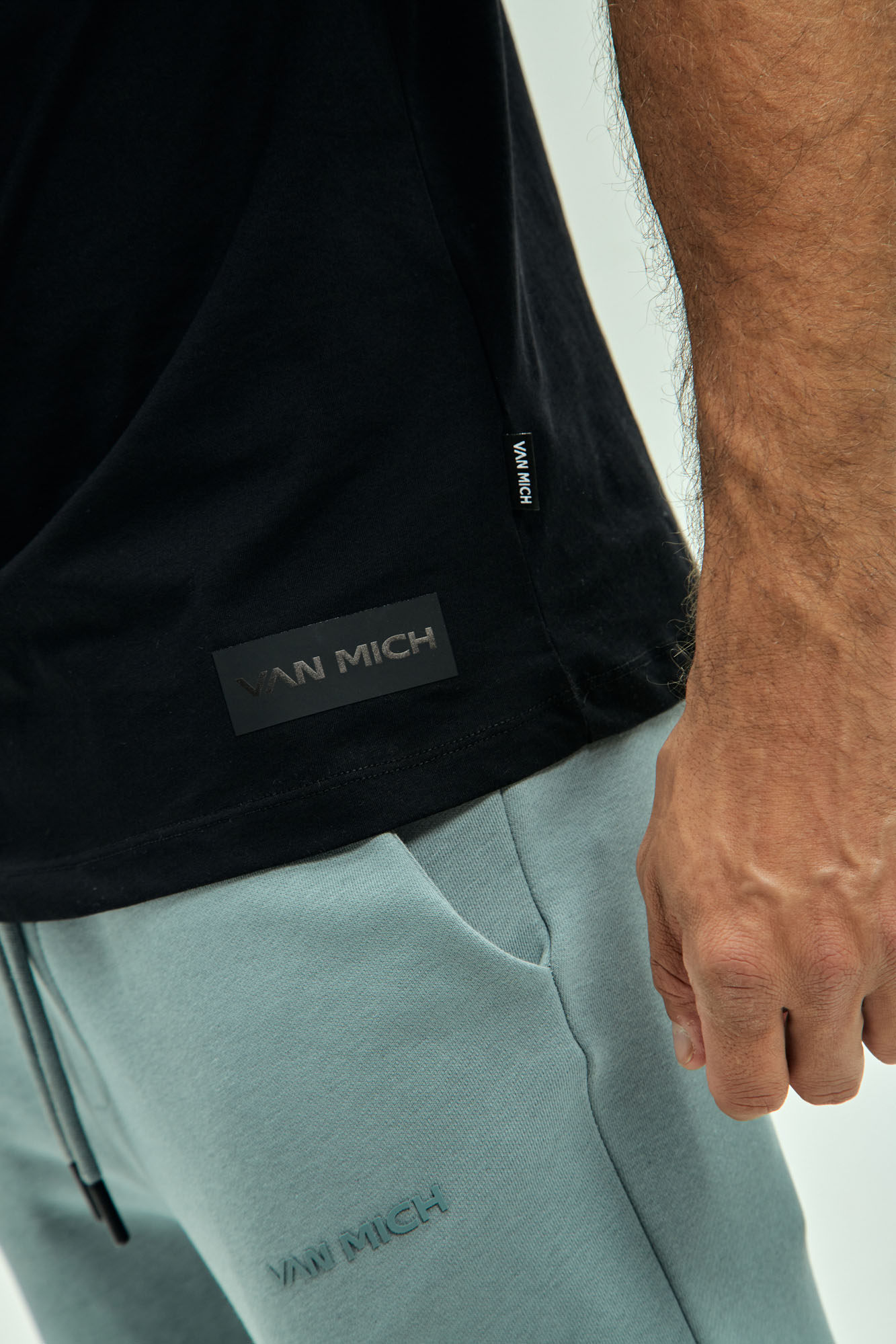 VM-ERK-22-055 Футболка Van Mich Черный