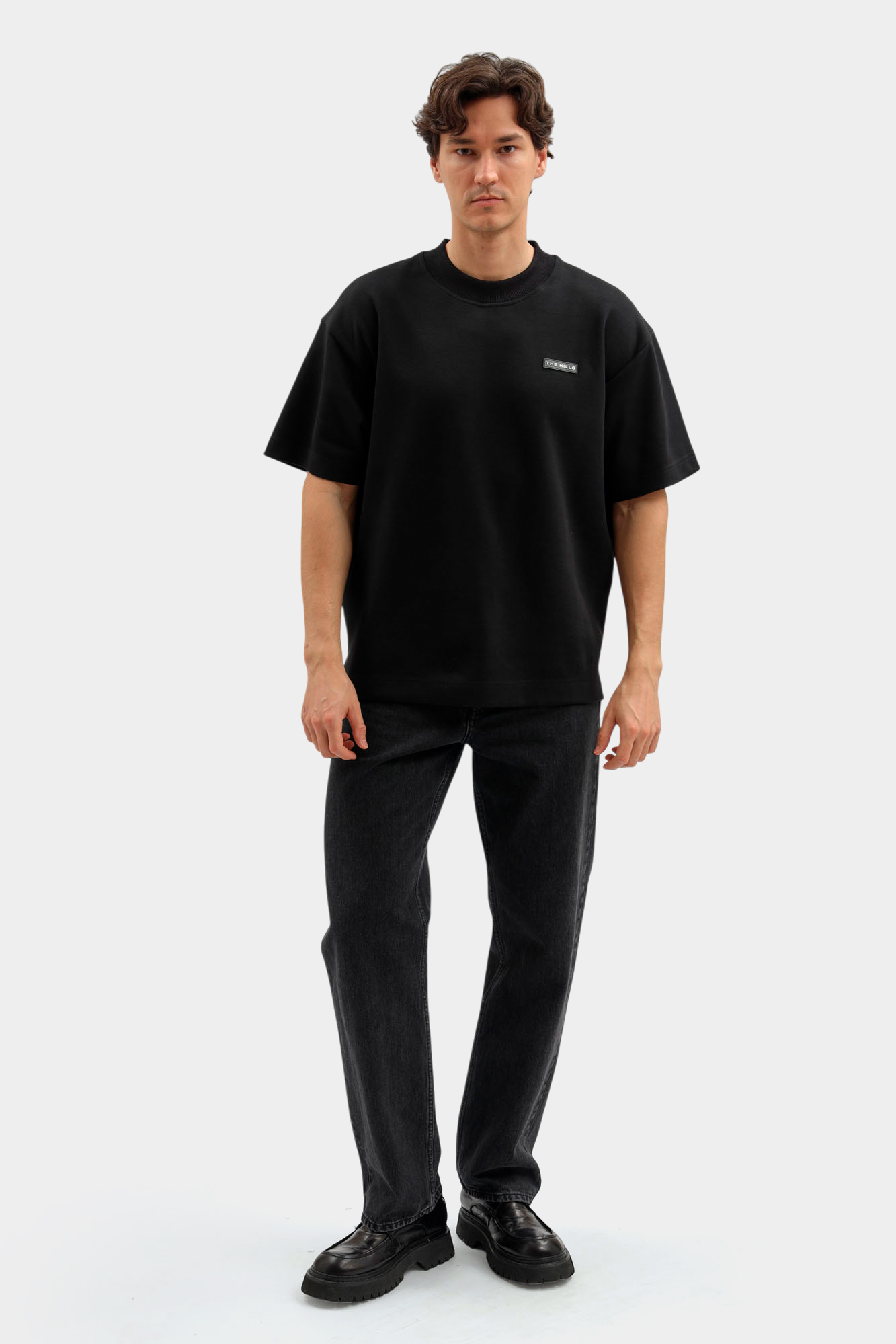 M-261-P-22-1605 Футболка The Hills Черный