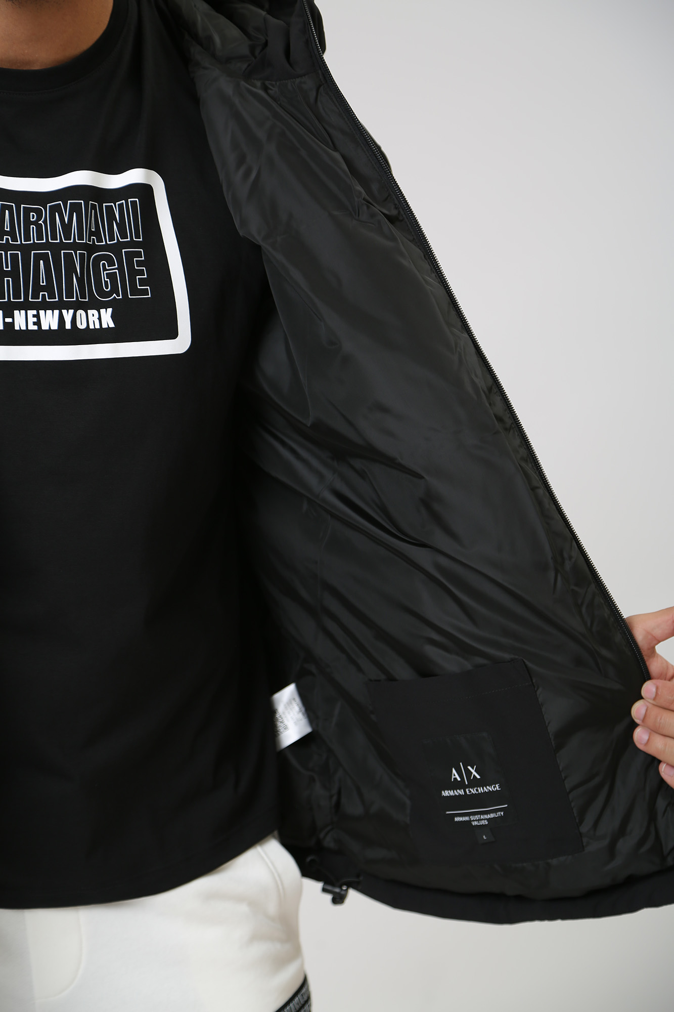 6RZB03_ZNICZ Куртка пуховая Armani Exchange Черный