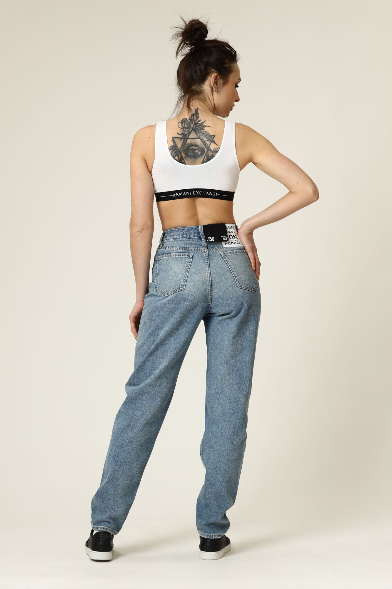 947004_1P601 топ armani exchange 